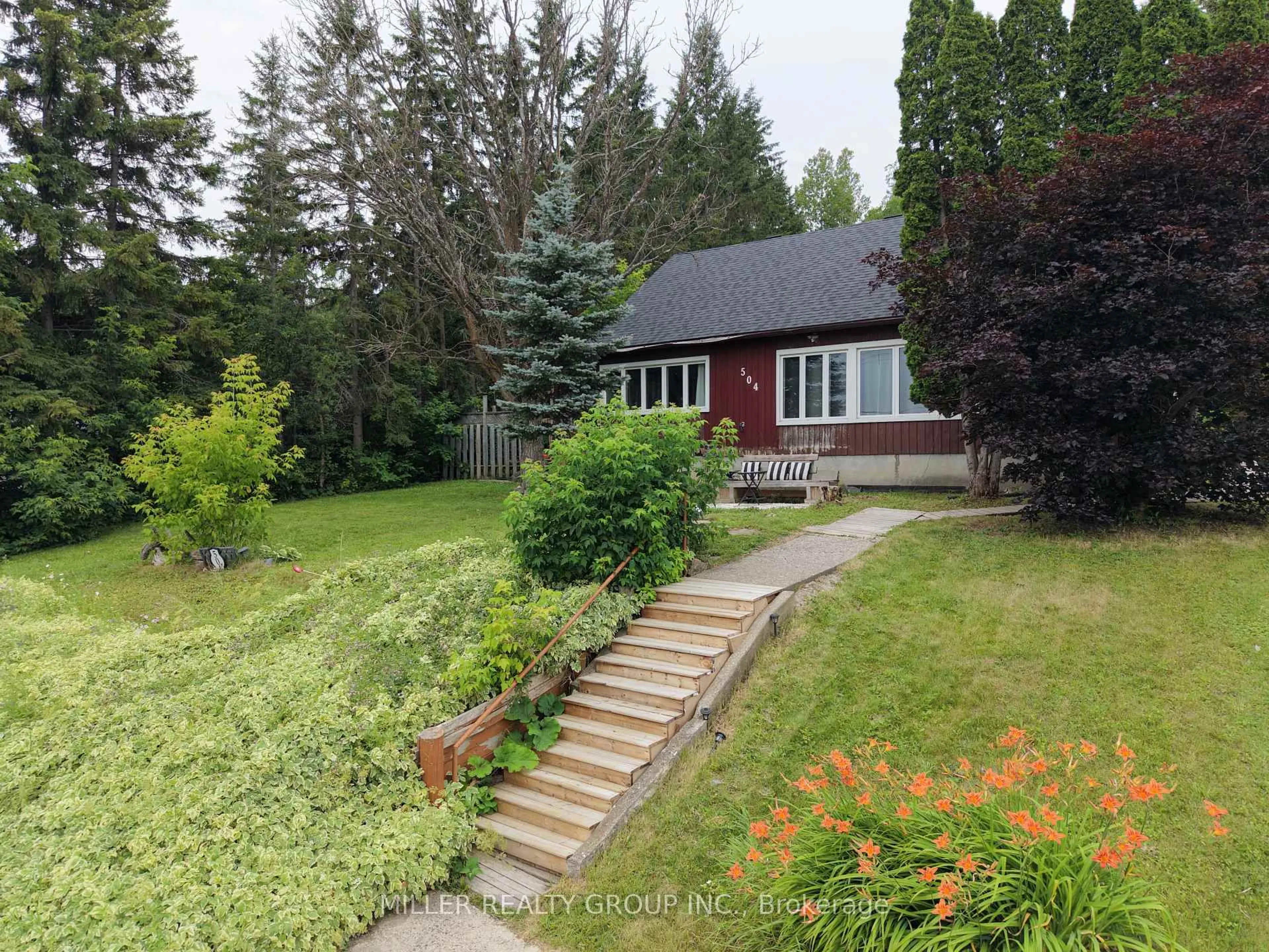 A pic from outside/outdoor area/front of a property/back of a property/a pic from drone, street for 504 Lakeshore Rd, Temiskaming Shores Ontario P0J 1P0