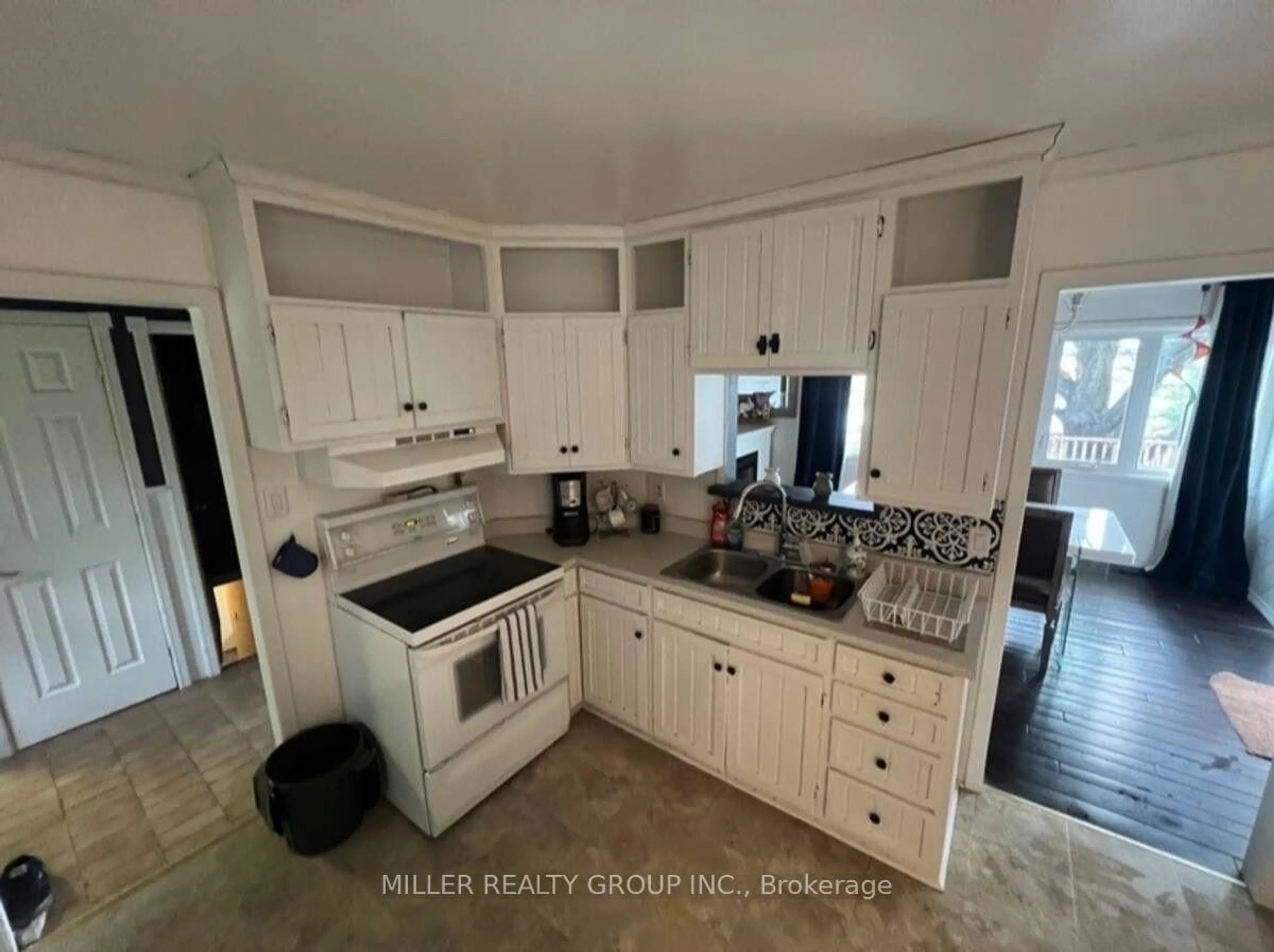 Open concept kitchen, ceramic/tile floor for 504 Lakeshore Rd, Temiskaming Shores Ontario P0J 1P0