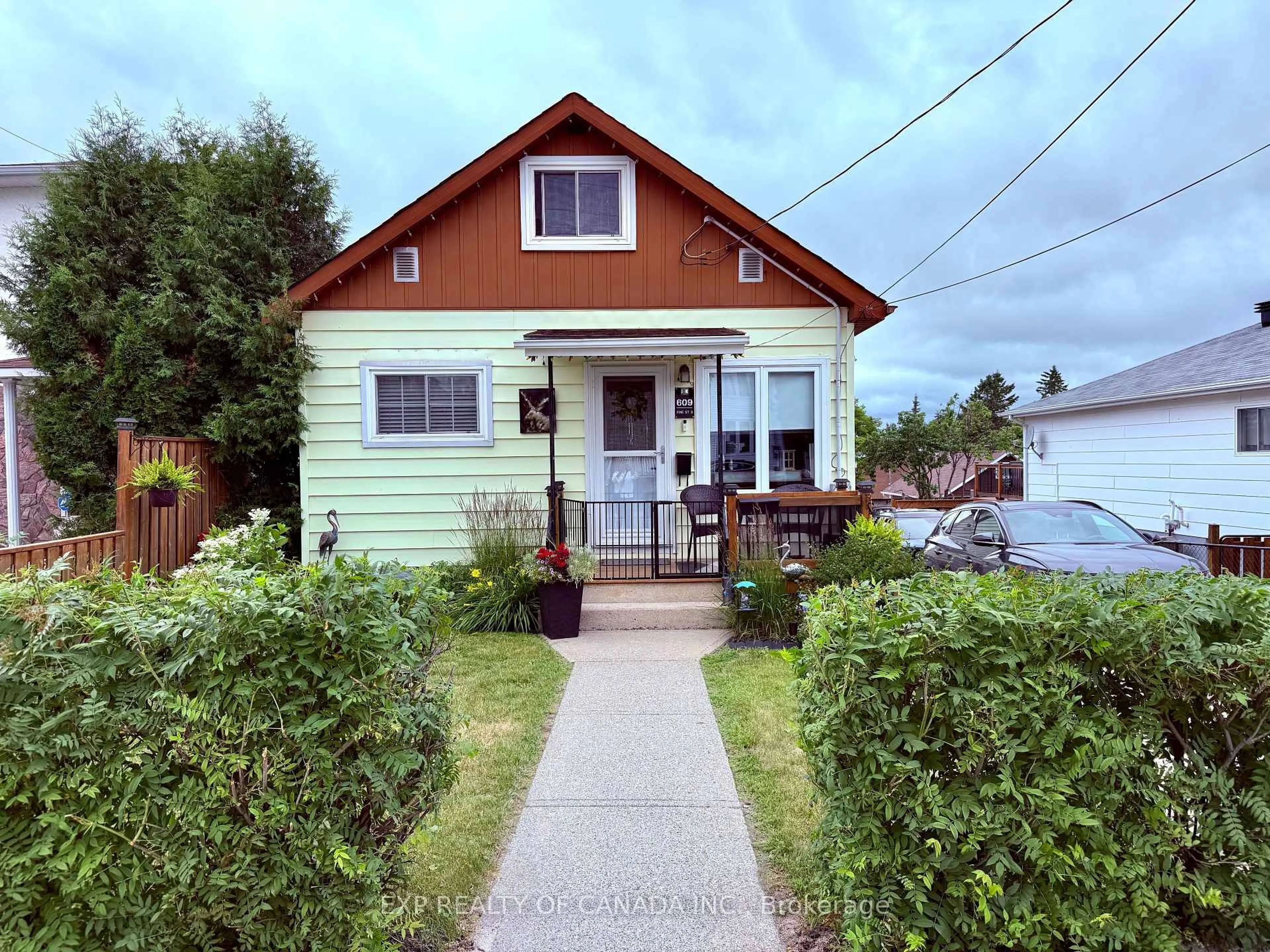 Unknown for 609 Pine St, Timmins Ontario P4N 2M2