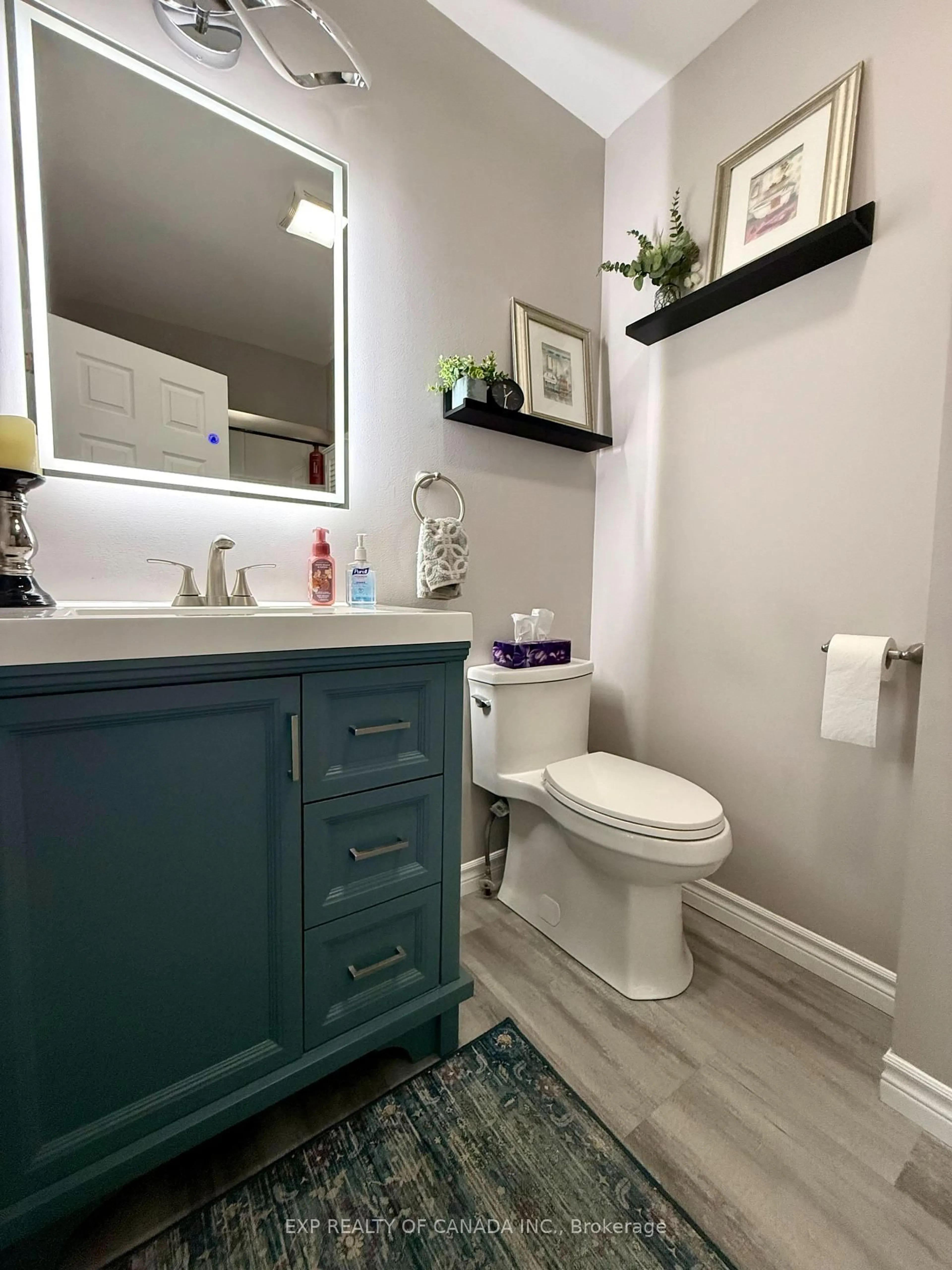 Contemporary bathroom, ceramic/tile floor for 609 Pine St, Timmins Ontario P4N 2M2