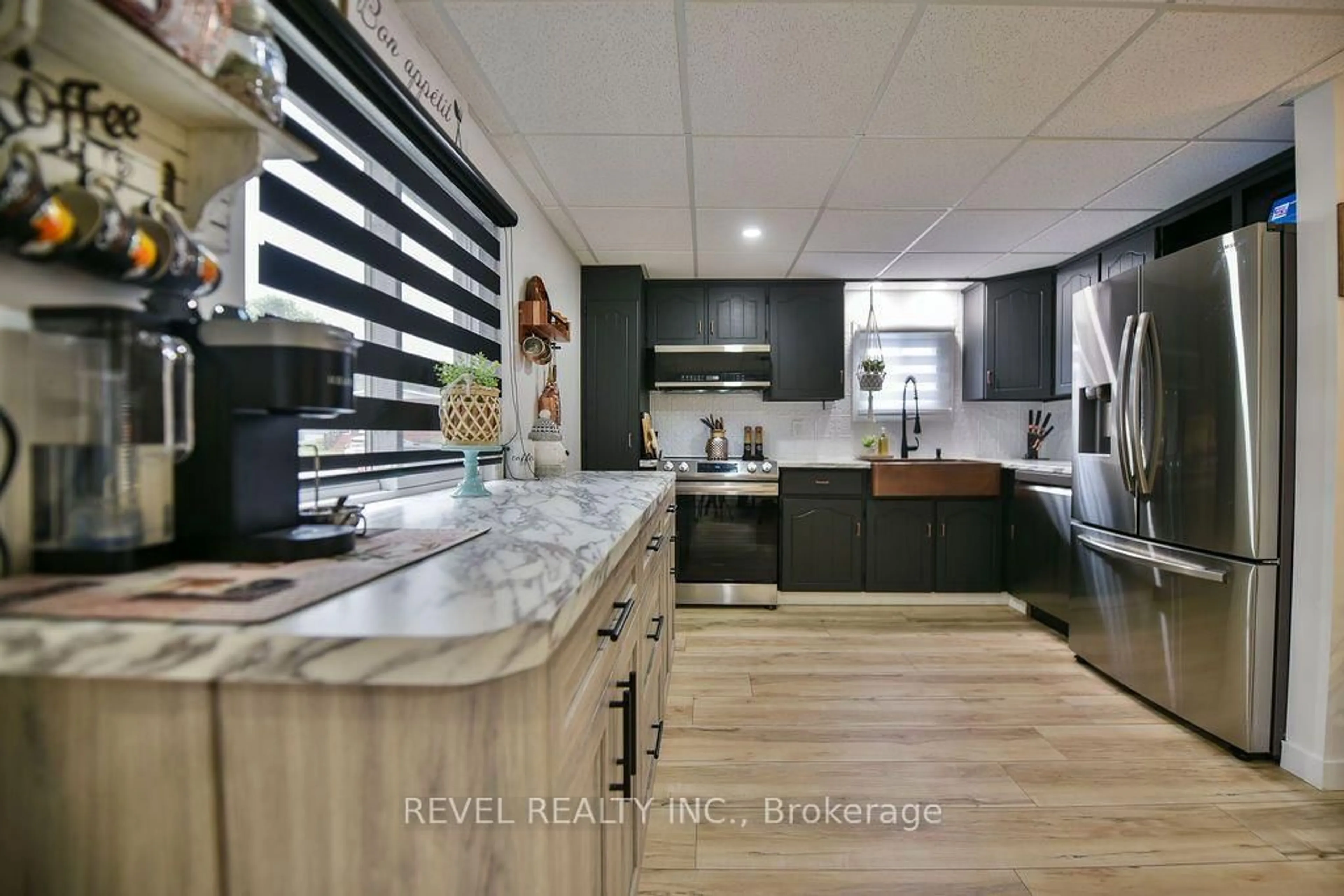 Open concept kitchen, ceramic/tile floor for 44 Homestead Dr, Timmins Ontario P4N 8R9