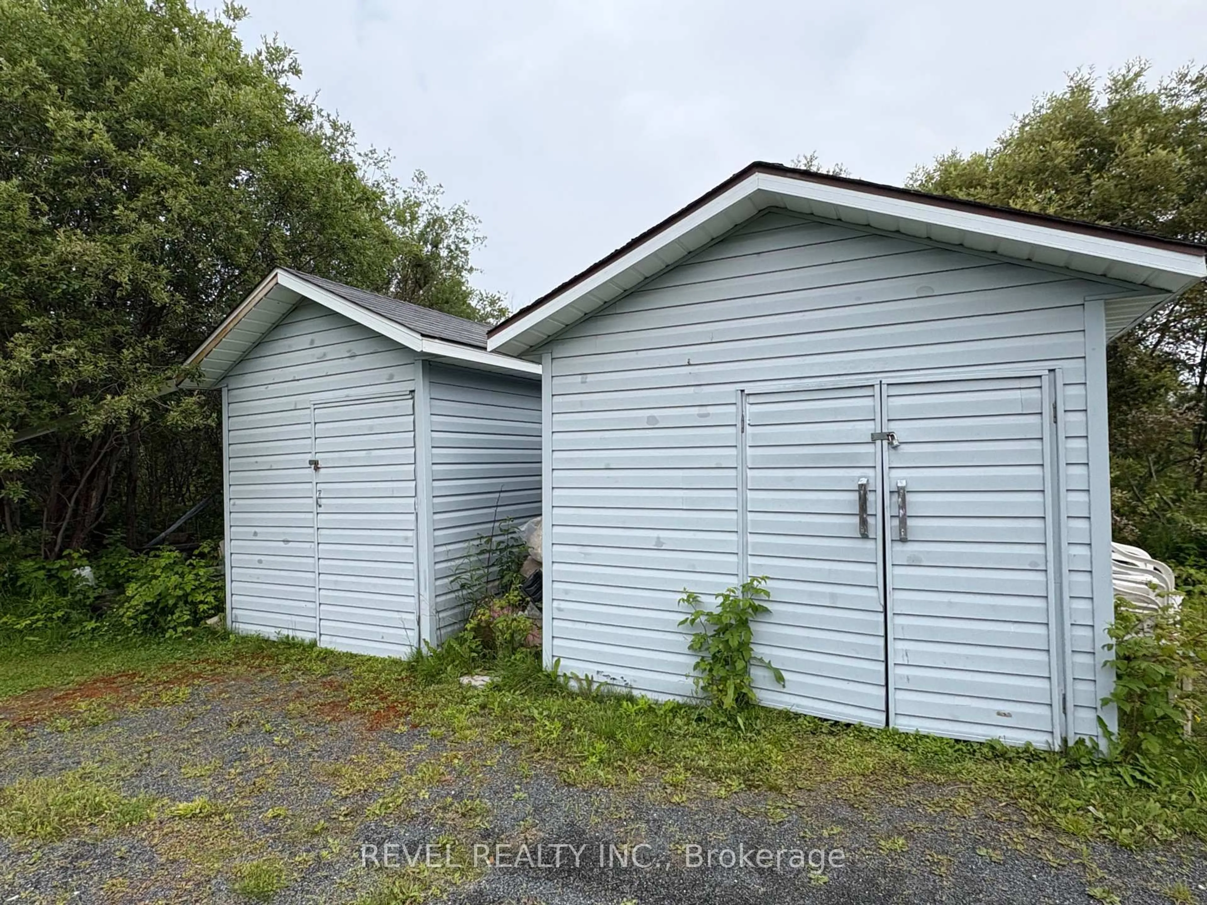 Shed for 253 Highway 11 Highway, Cochrane Ontario P0L 1C0