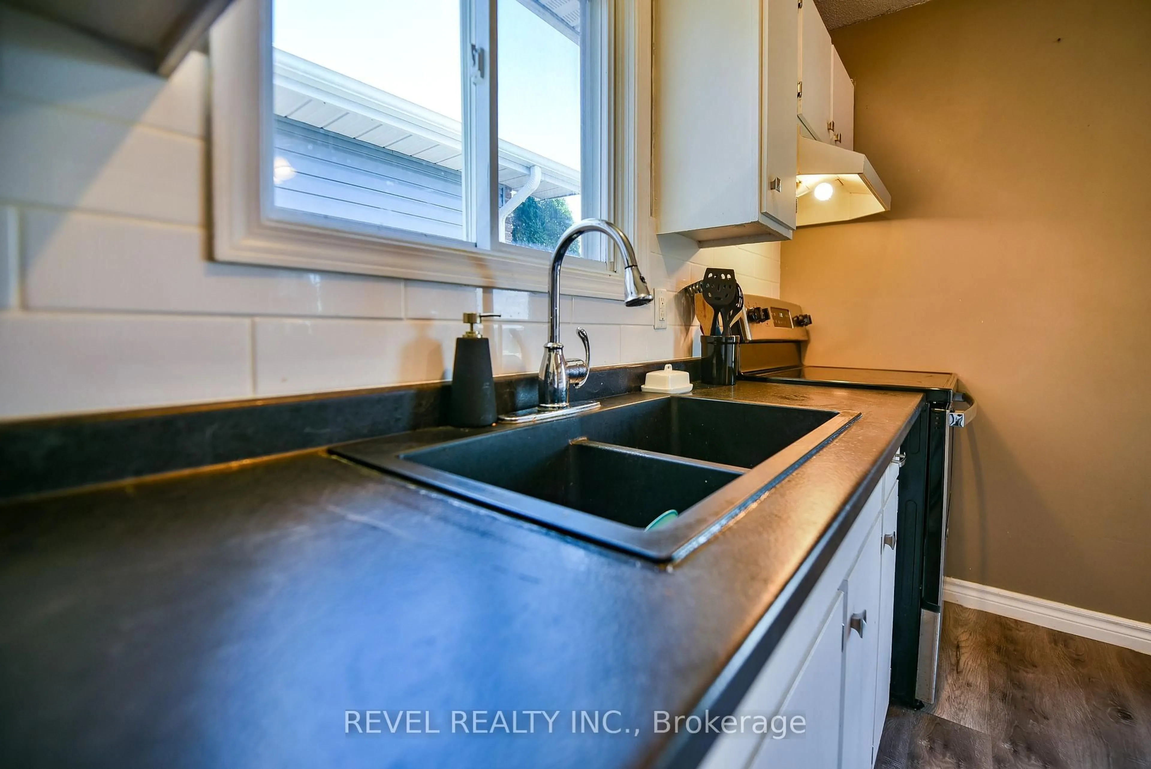 Unknown for 1313 Gatineau Blvd, Timmins Ontario P4R 1E4