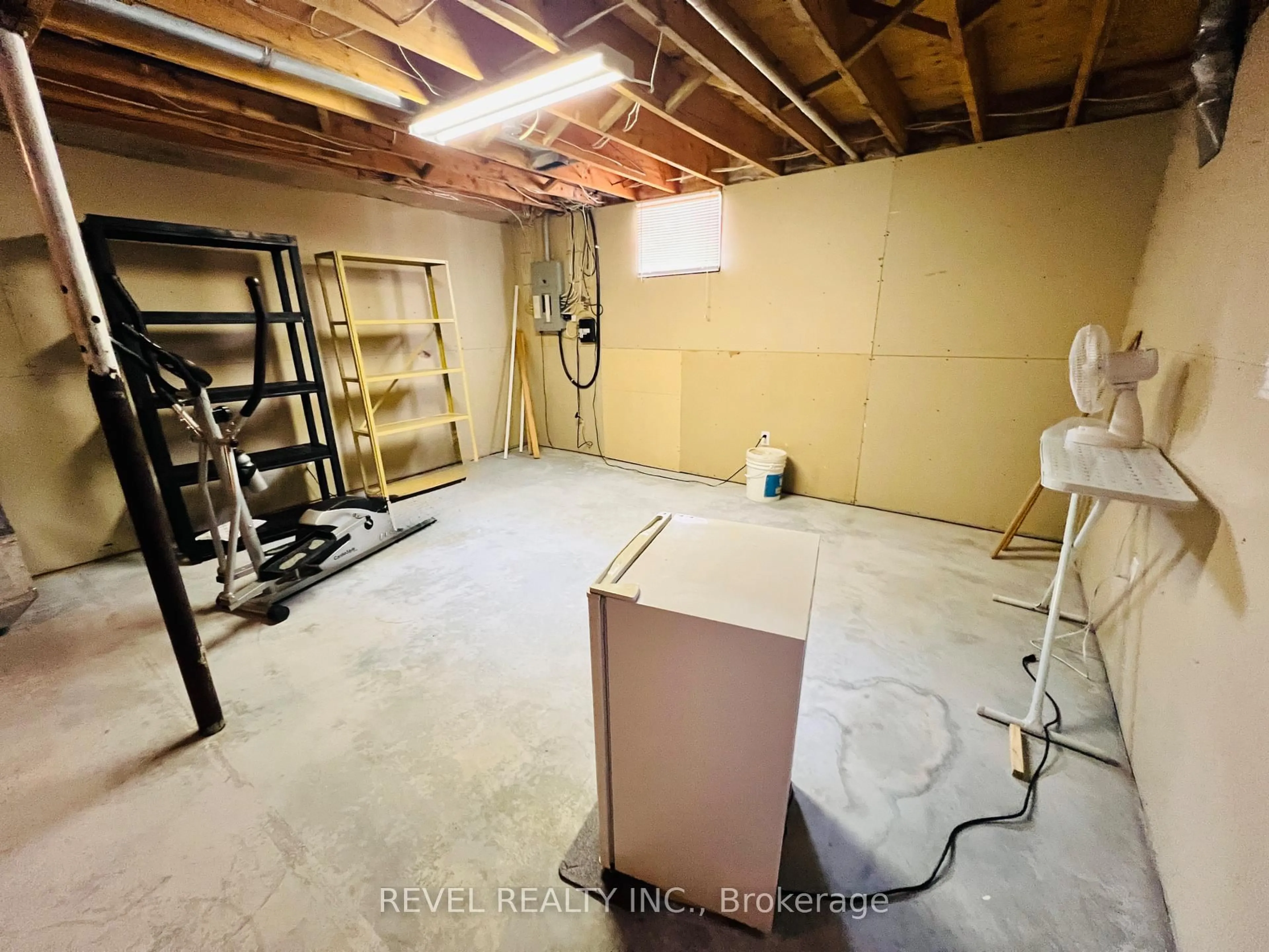 A pic of a room for 206 Duke St, Timmins Ontario P0N 1C0