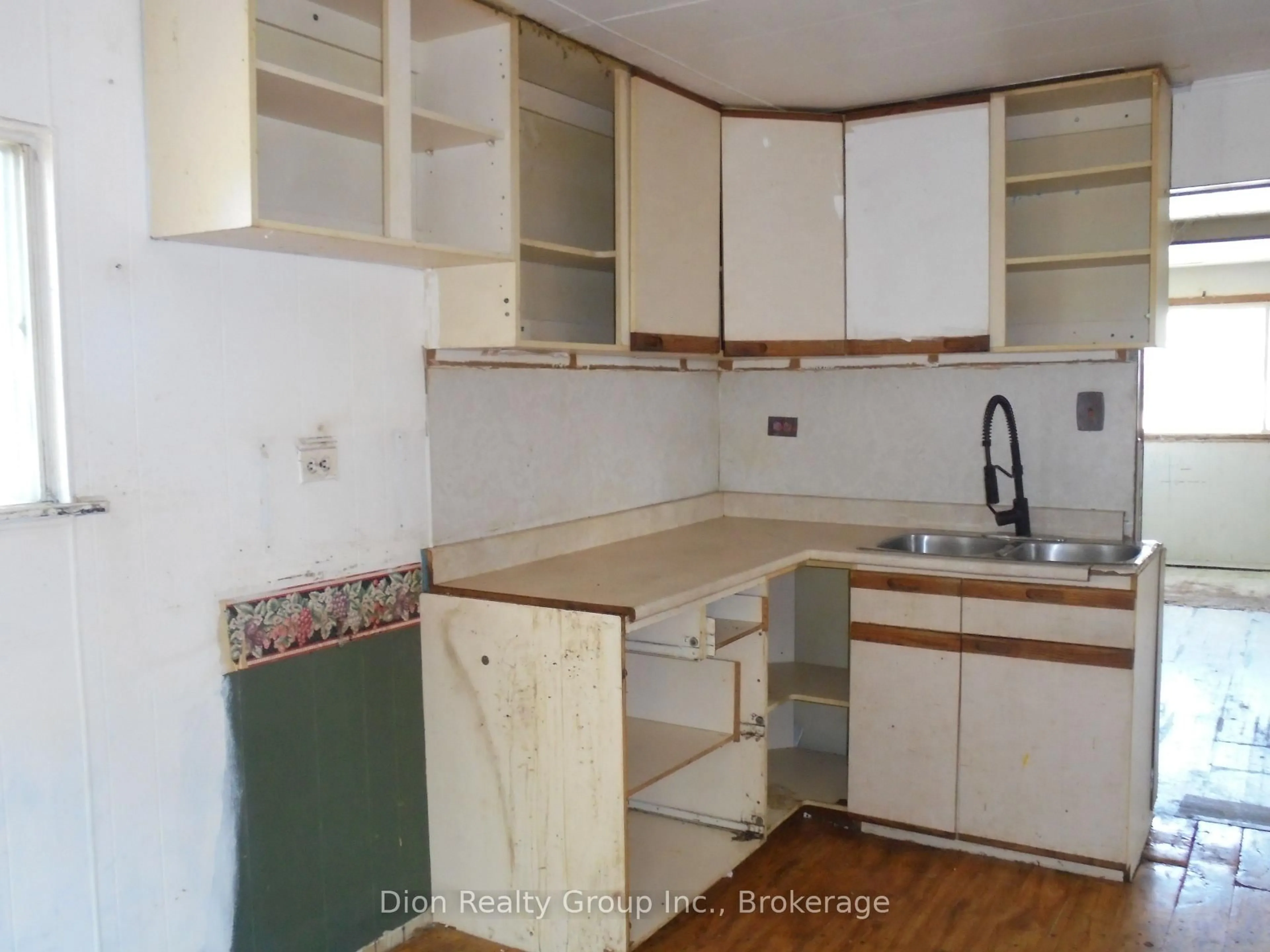 Standard kitchen, unknown for 7A Spruce St, Kirkland Lake Ontario P2N 2A4