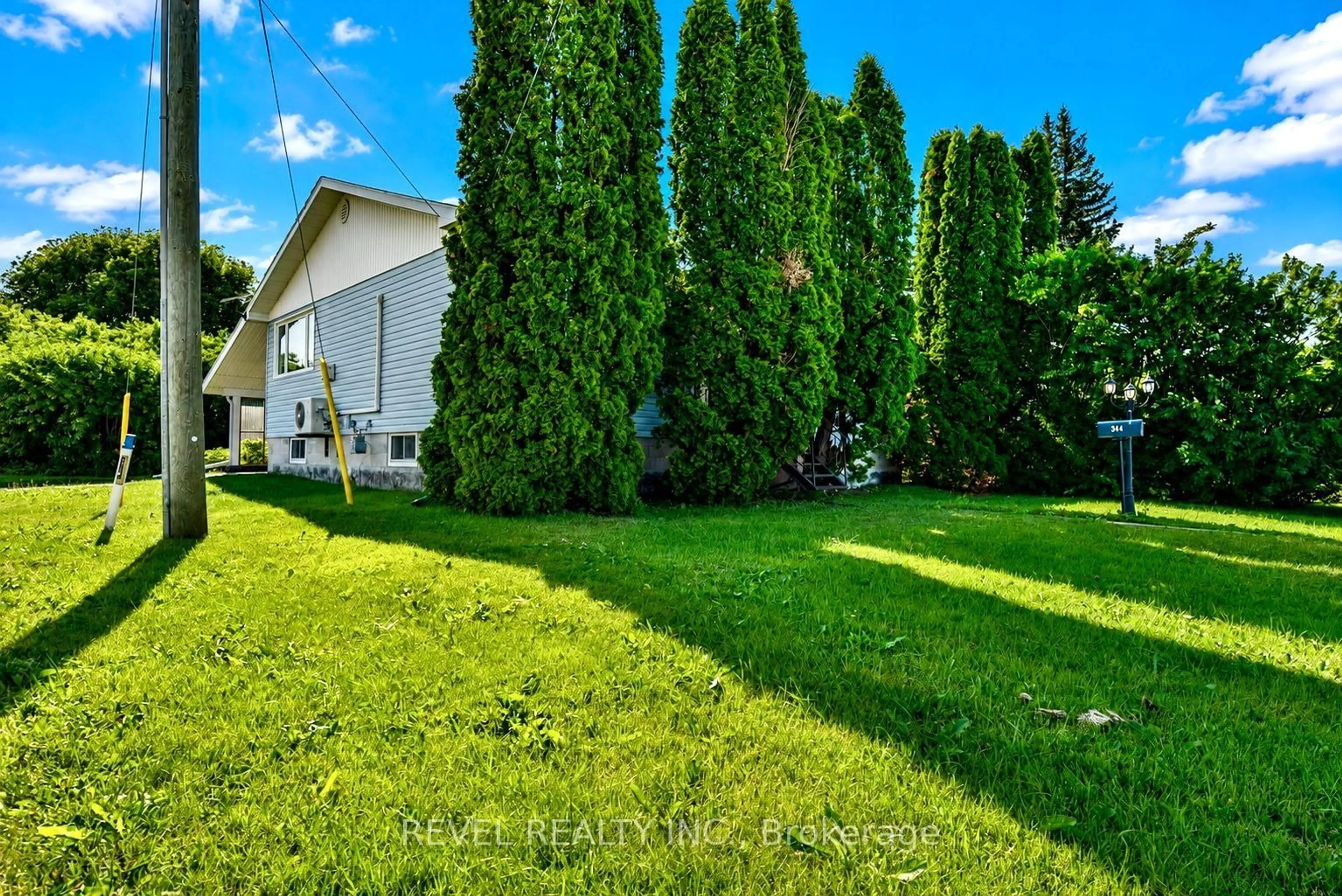 A pic from outside/outdoor area/front of a property/back of a property/a pic from drone, street for 344 Spruce St, Timmins Ontario P4N 6N5