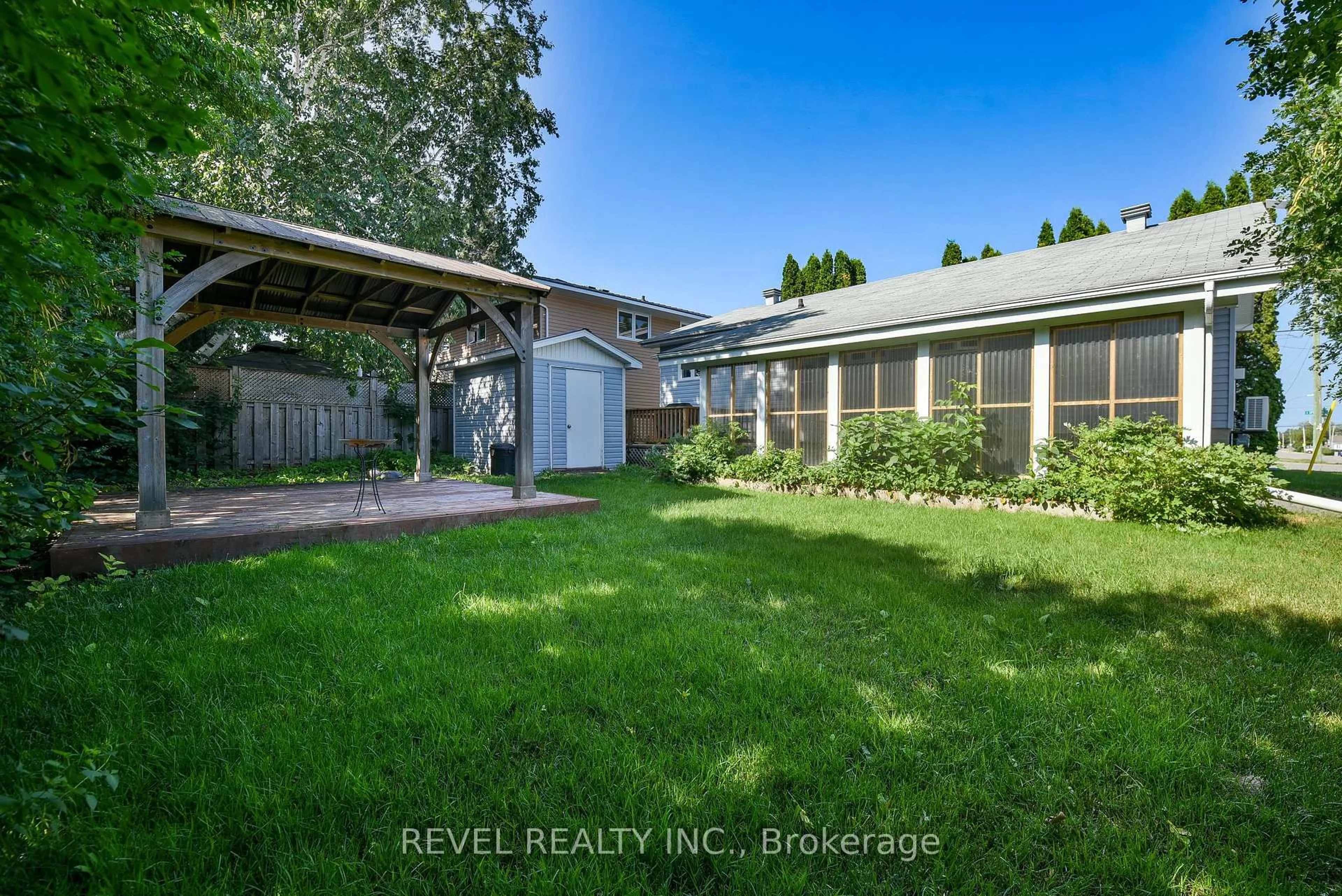 Unknown for 344 Spruce St, Timmins Ontario P4N 6N5