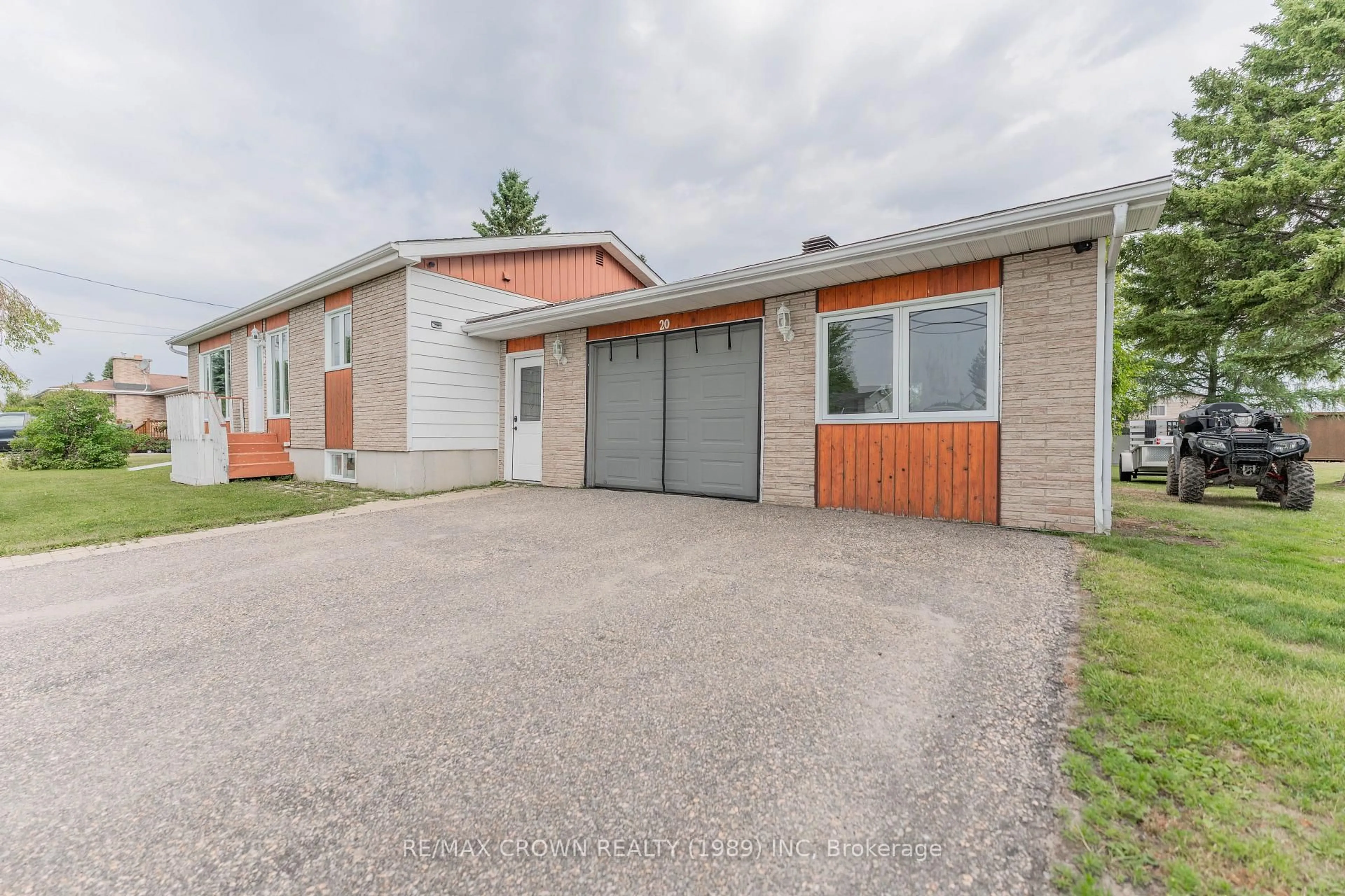 Unknown for 20 Municipale Street Val Rita St, Val Rita-Harty Ontario P0L 2G0