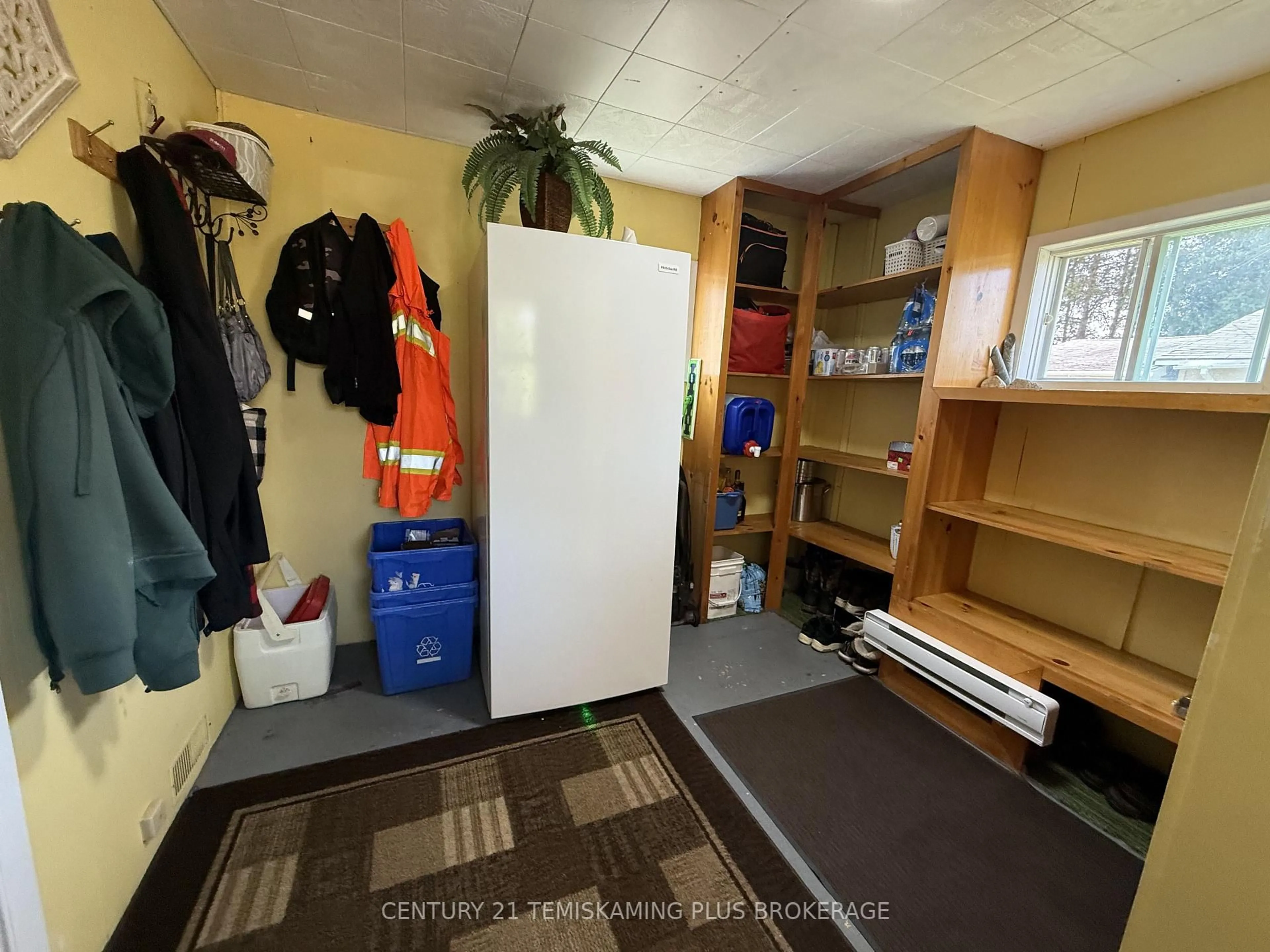 Storage room or clothes room or walk-in closet for 19 Twentyeighth St, McGarry Ontario P0K 1X0