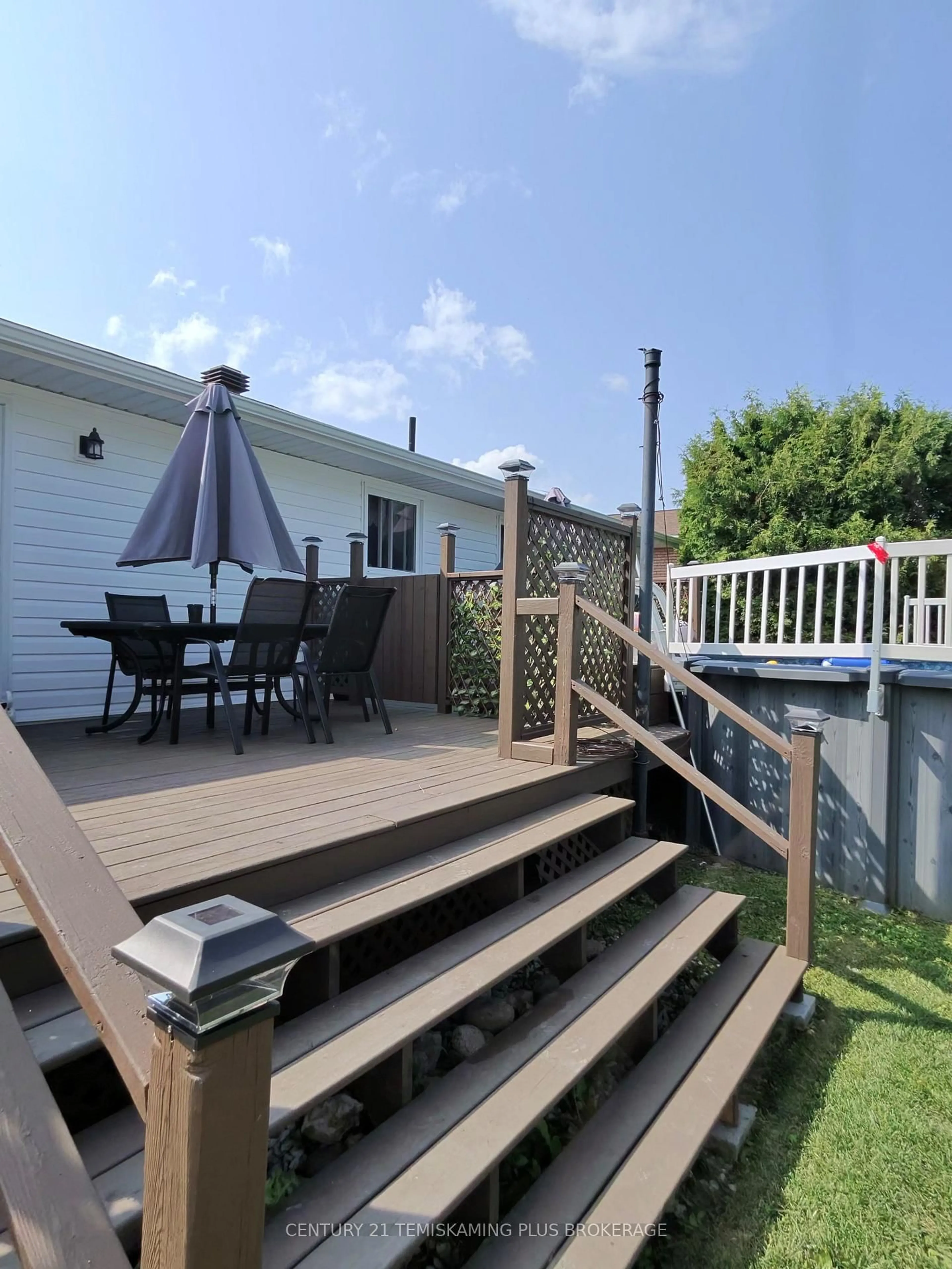 Patio, unknown for 238 RONDEAU Rd, Temiskaming Shores Ontario P0J 1P0