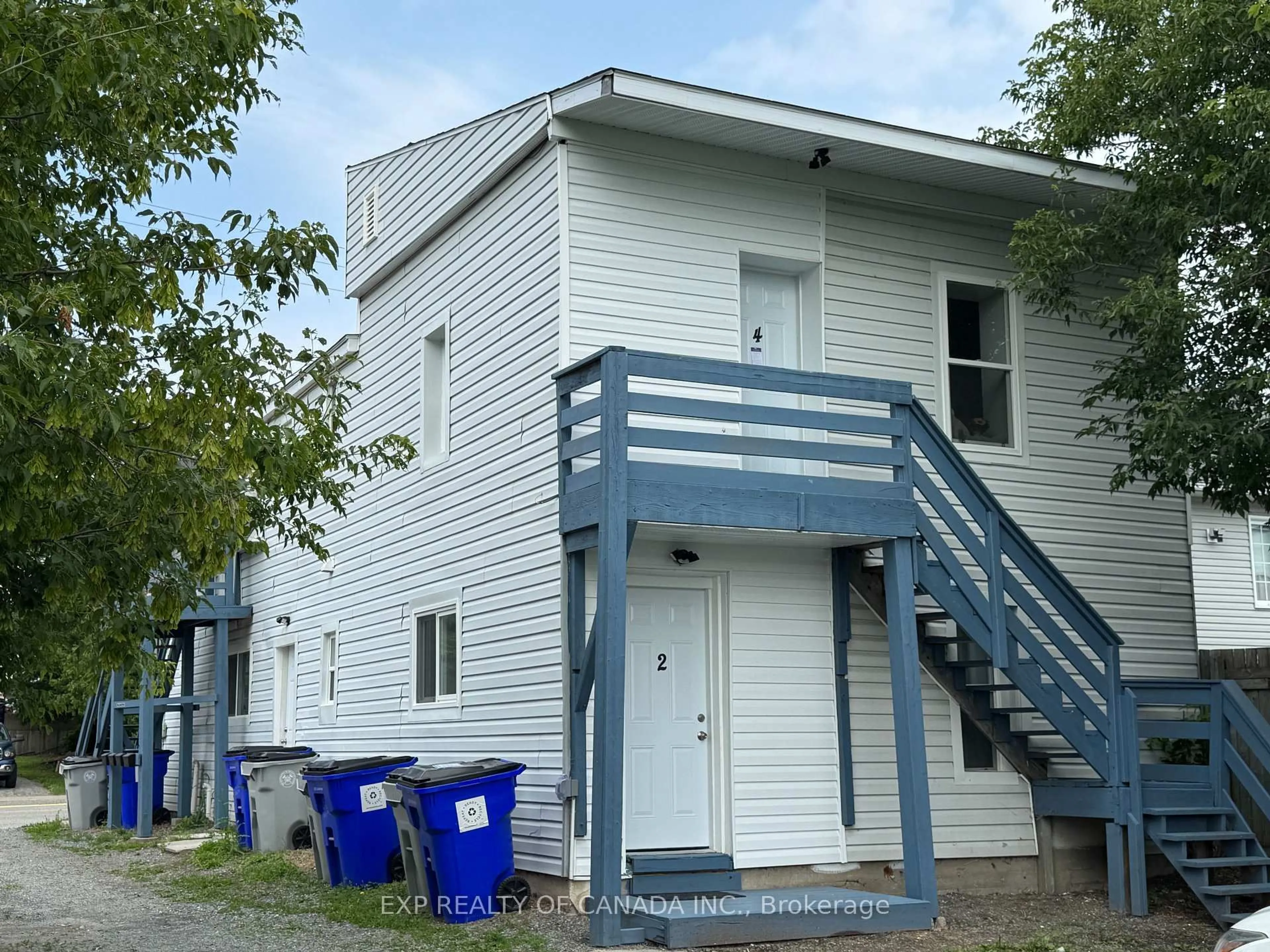 Home with vinyl exterior material, building for 427 Wilson Ave, Timmins Ontario P4N 2T9