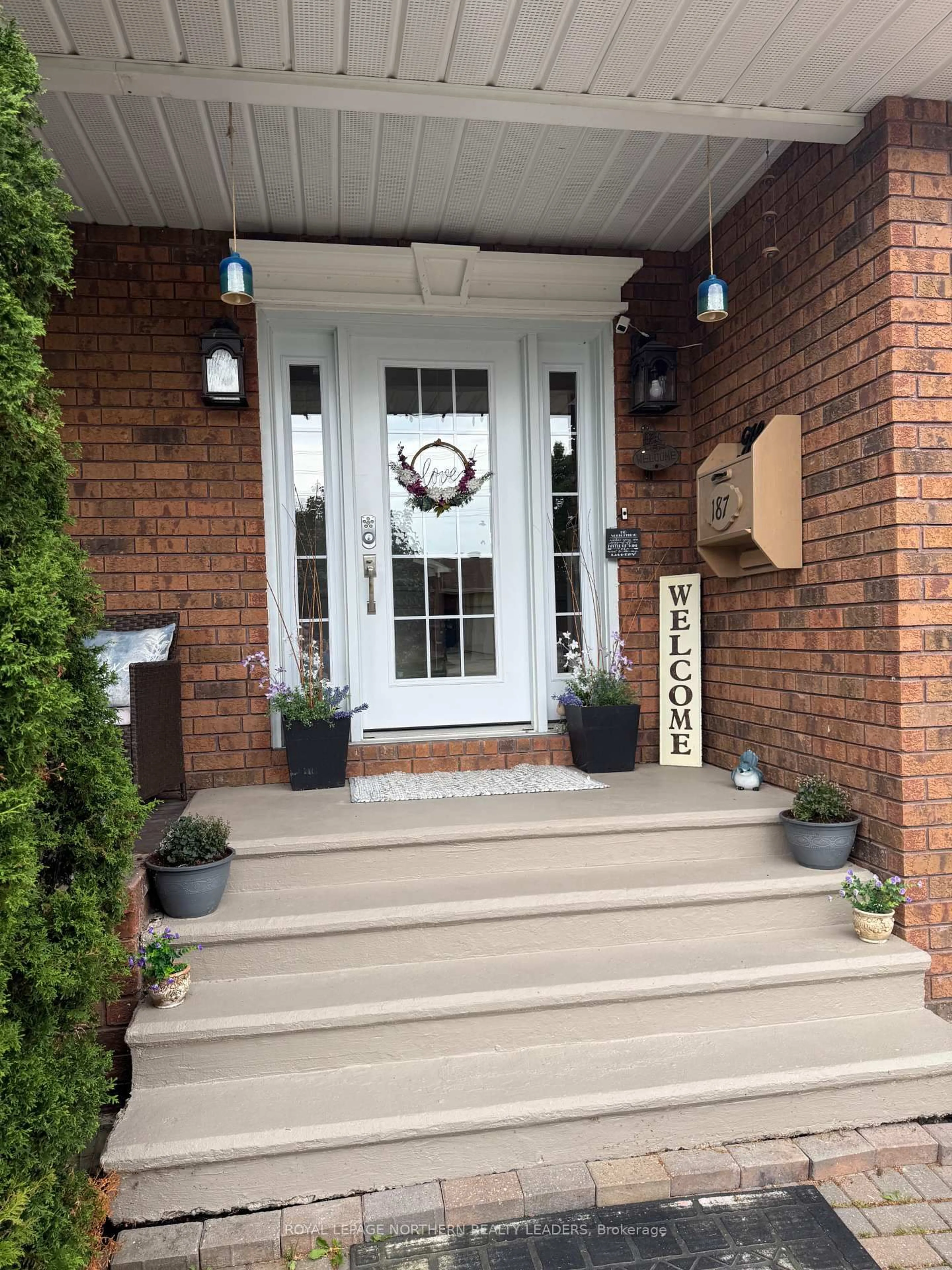 Indoor entryway for 187 Moneta Ave, Timmins Ontario P4N 8L7