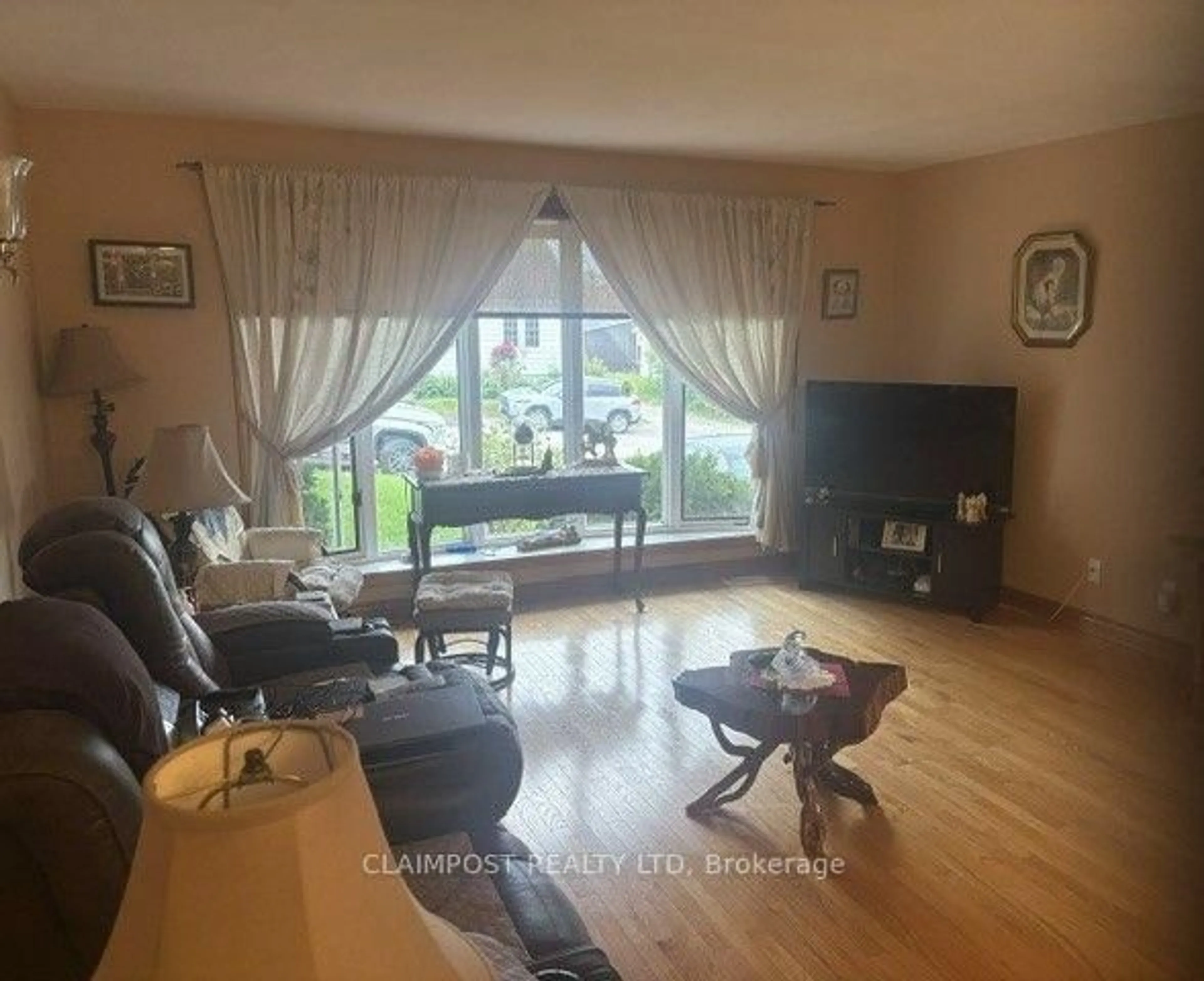 Living room with furniture, unknown for 378 Empire Ave, Timmins Ontario P4N 5V2