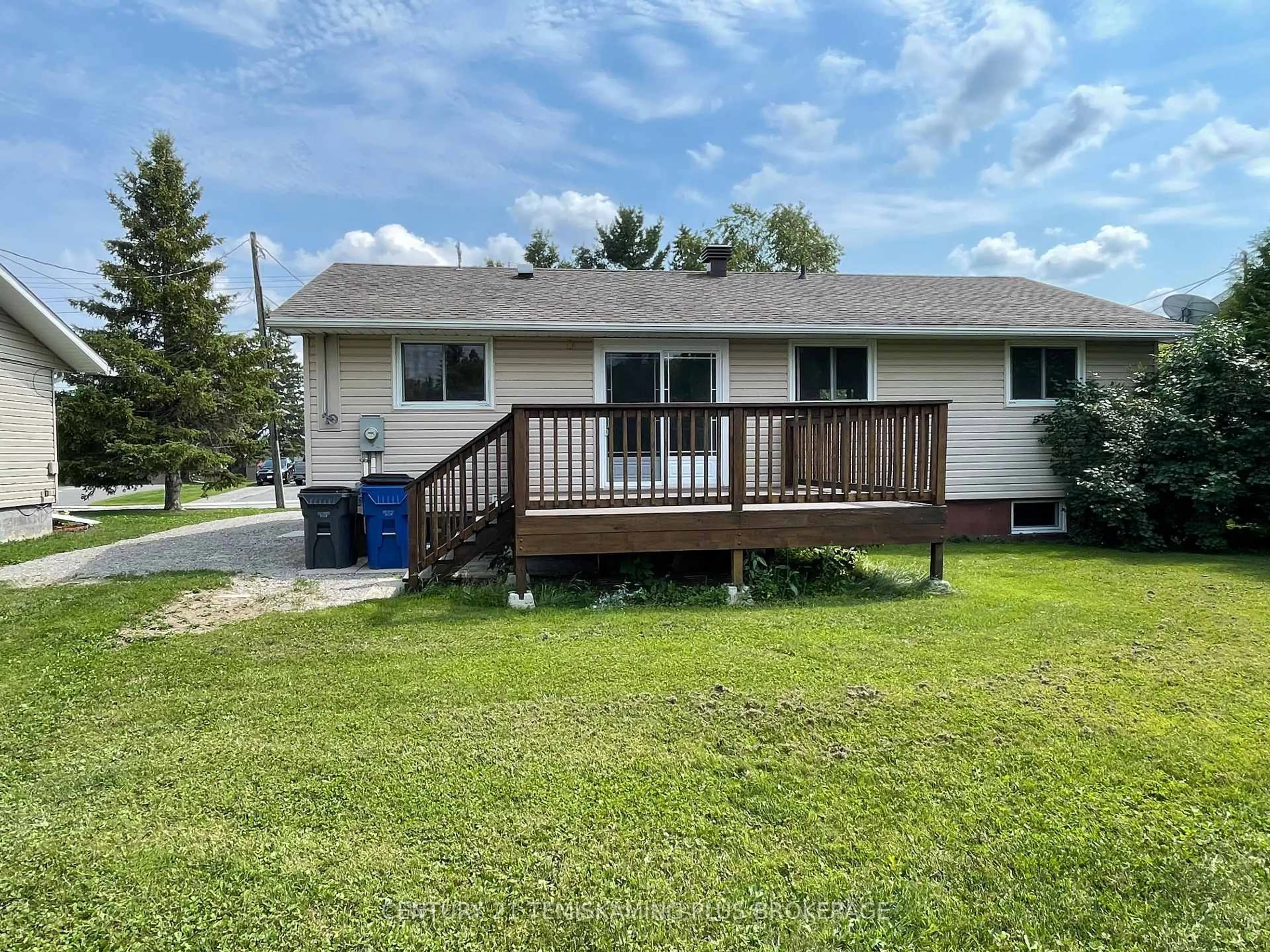 A pic from outside/outdoor area/front of a property/back of a property/a pic from drone, water/lake/river/ocean view for 225 Hessle Ave, Temiskaming Shores Ontario P0J 1P0