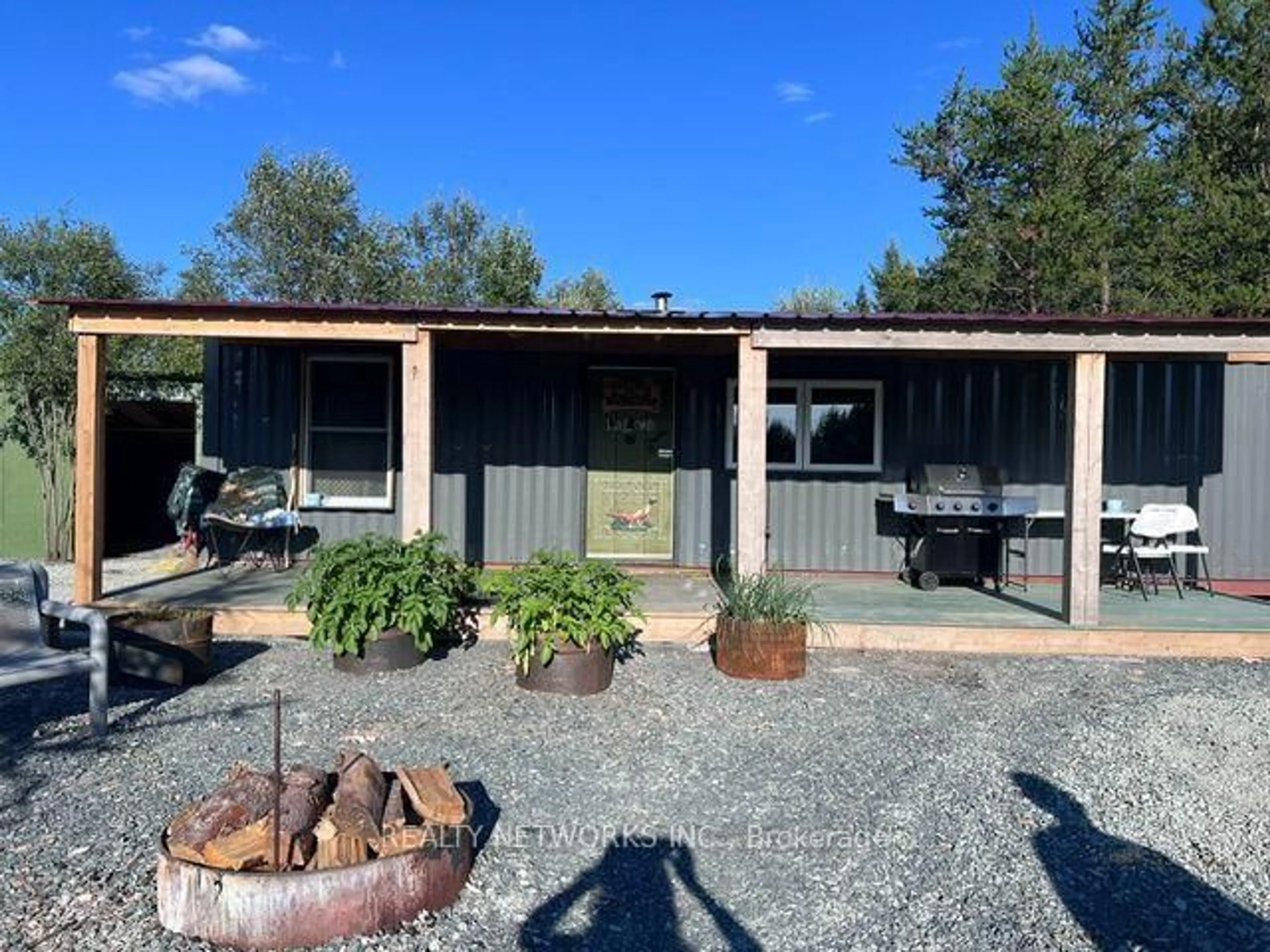 A pic from outside/outdoor area/front of a property/back of a property/a pic from drone, unknown for PT LT23 Concession 4 and 5 Rd, Cochrane Ontario P0L 1C0