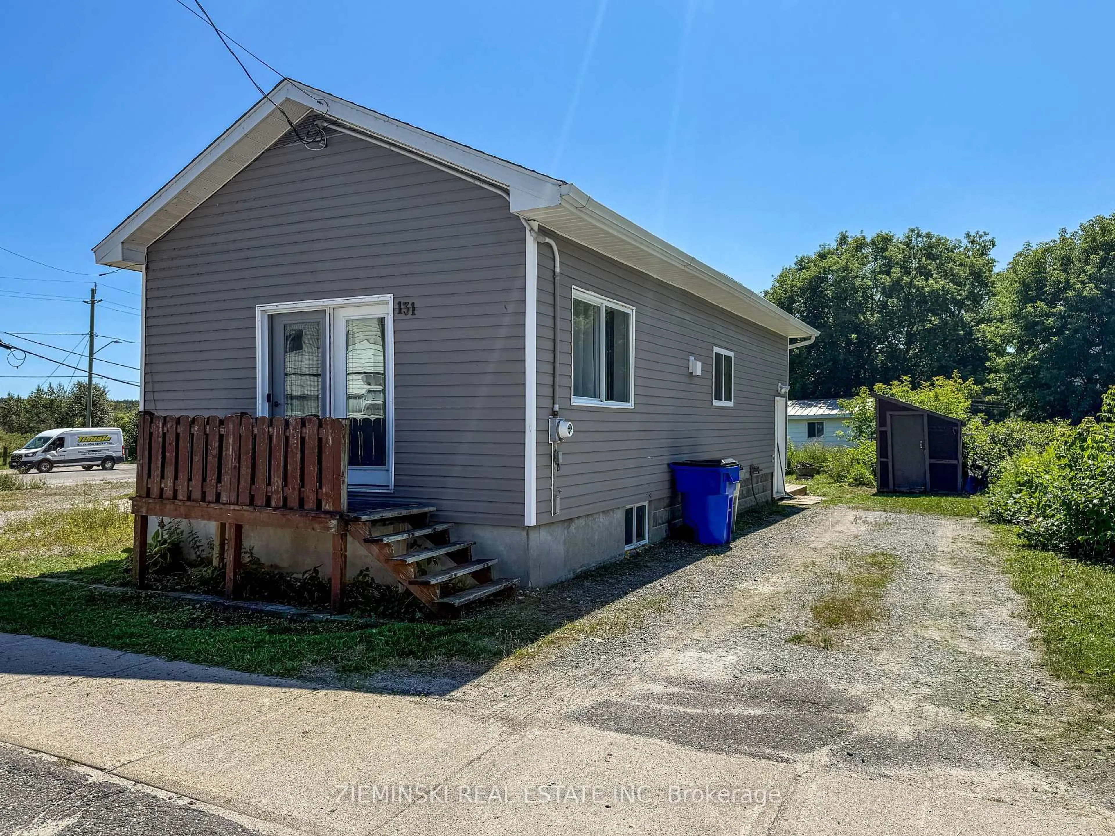 Unknown for 131 Golden Ave, Timmins Ontario P0N 1H0