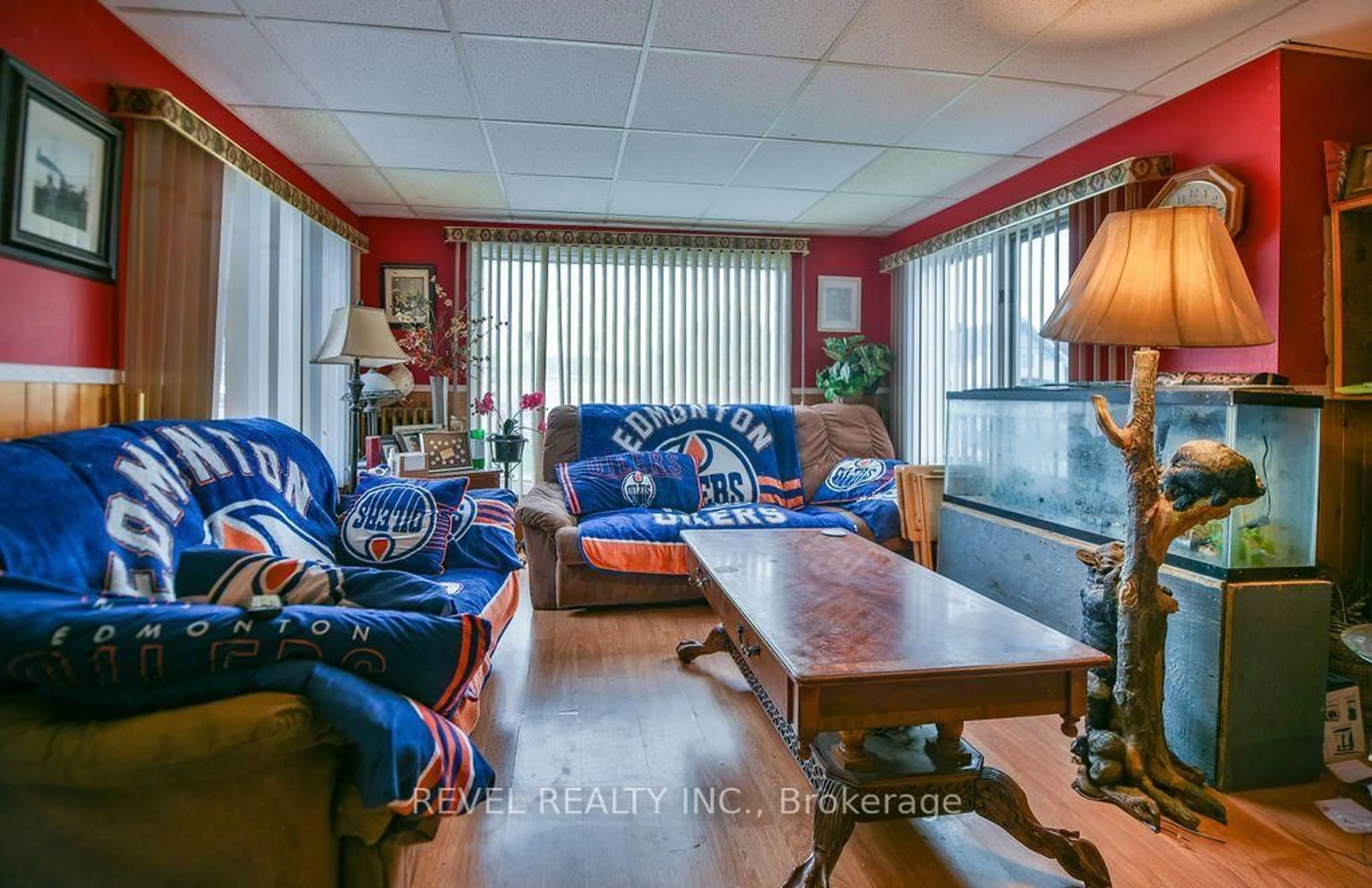 Living room with furniture, unknown for 285 Elm St, Timmins Ontario P4N 1X3