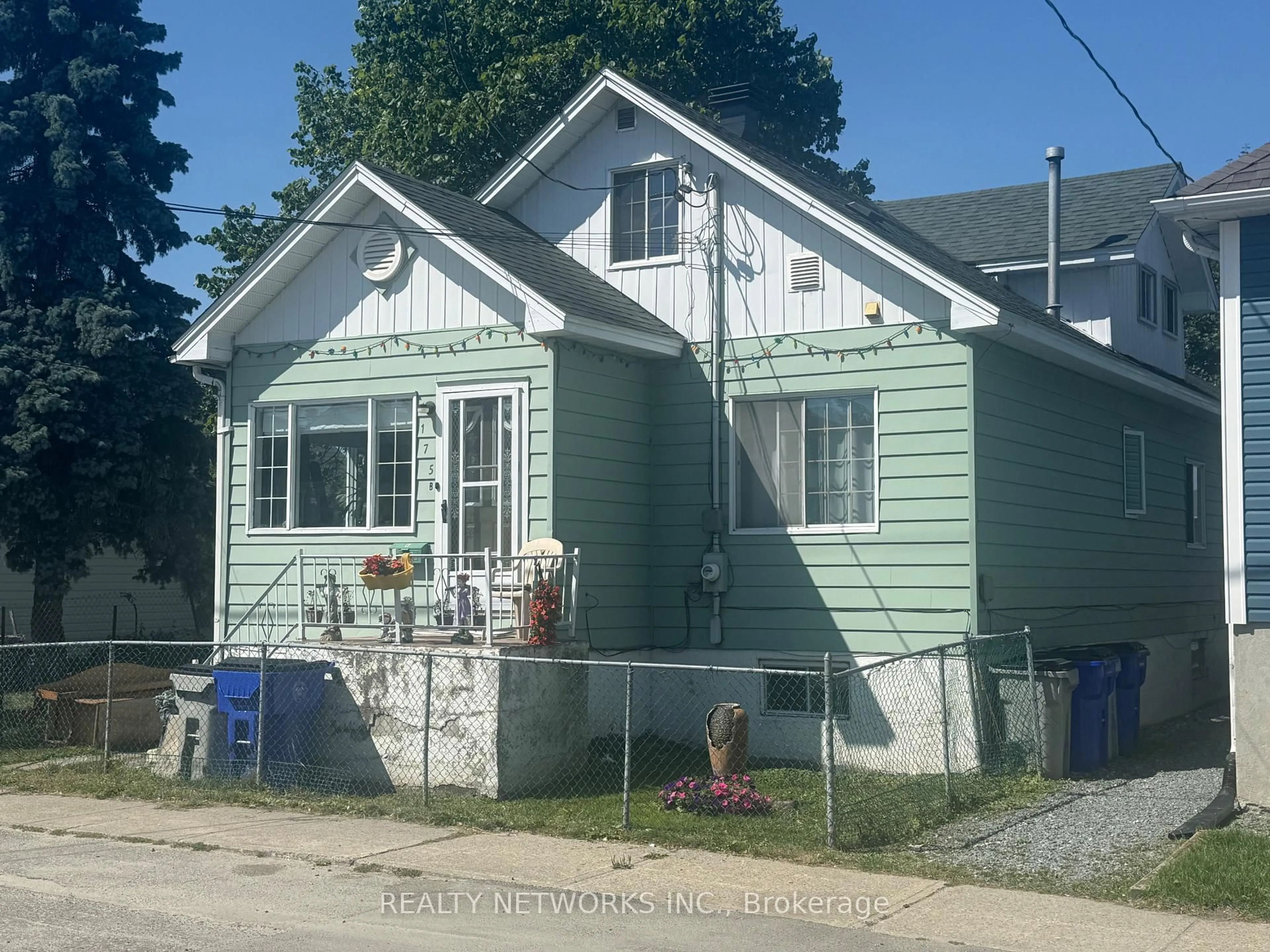 Home with vinyl exterior material, street for 175 Elm St, Timmins Ontario P4N 6A6