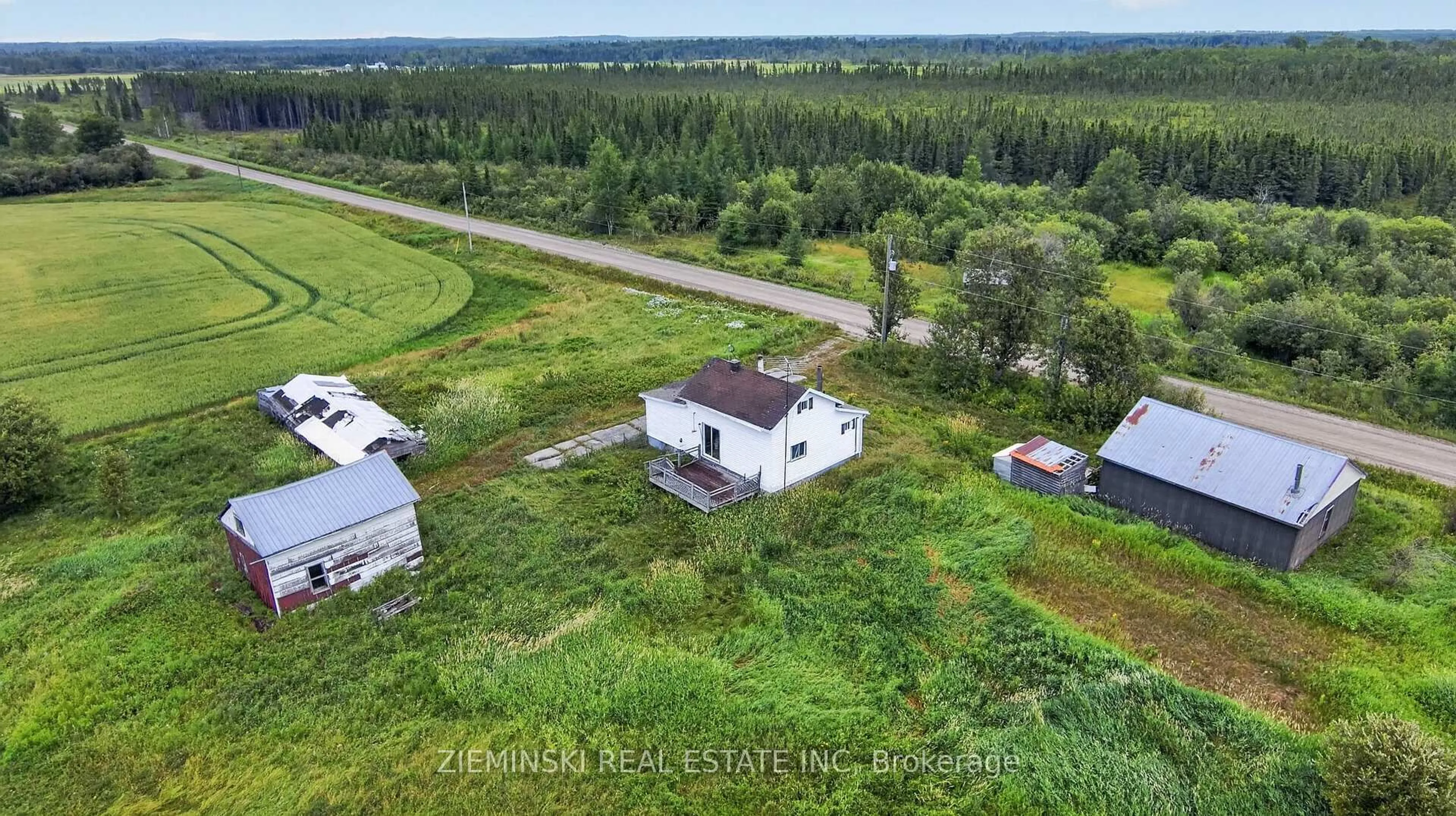 A pic from outside/outdoor area/front of a property/back of a property/a pic from drone, unknown for 1222 Onagon Rd, Iroquois Falls Ontario P0K 1G0