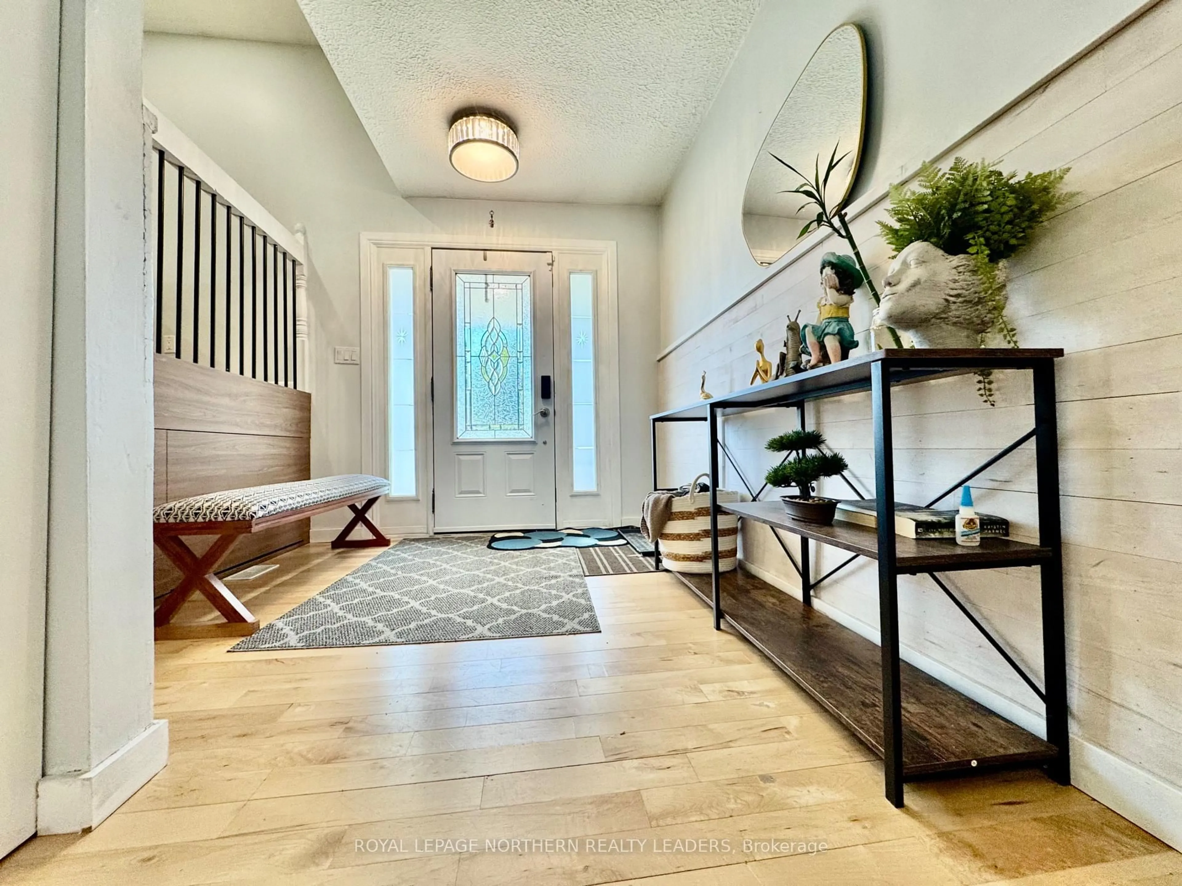 Indoor entryway for 66 Jubilee Ave, Timmins Ontario P4N 5W3