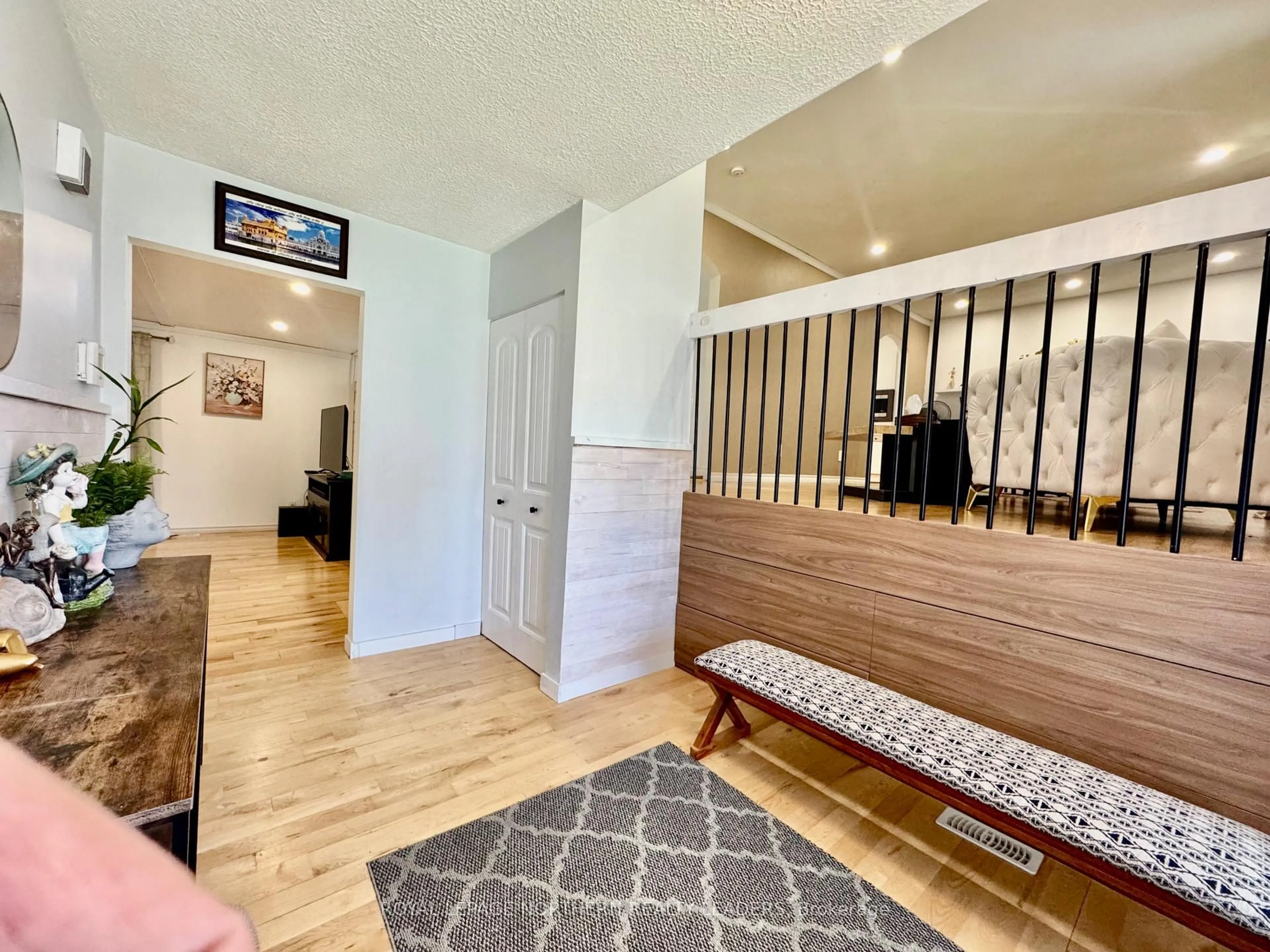 Indoor entryway for 66 Jubilee Ave, Timmins Ontario P4N 5W3