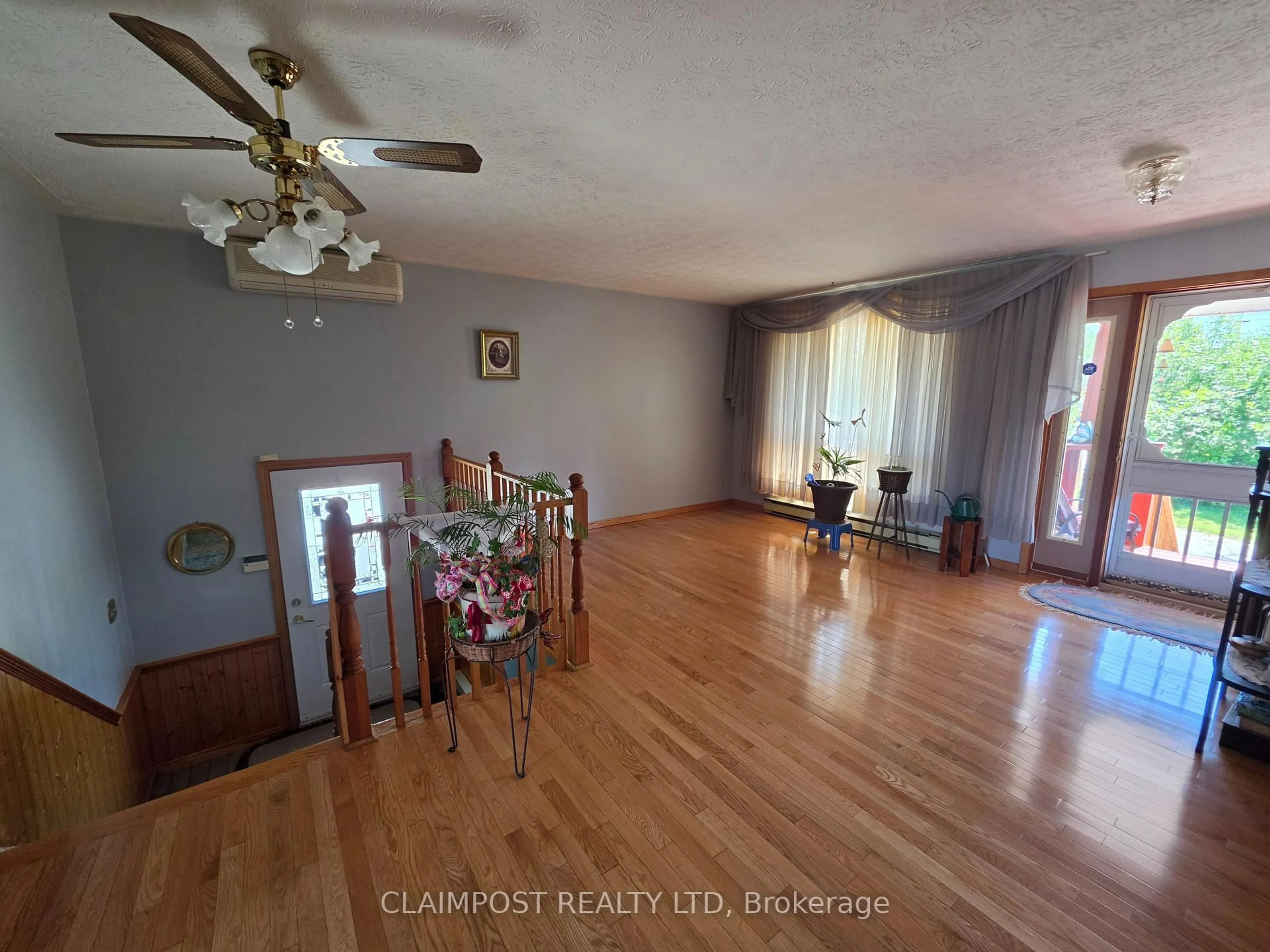 A pic of a room for 2814 Dalton Rd, Timmins Ontario P4N 7C2