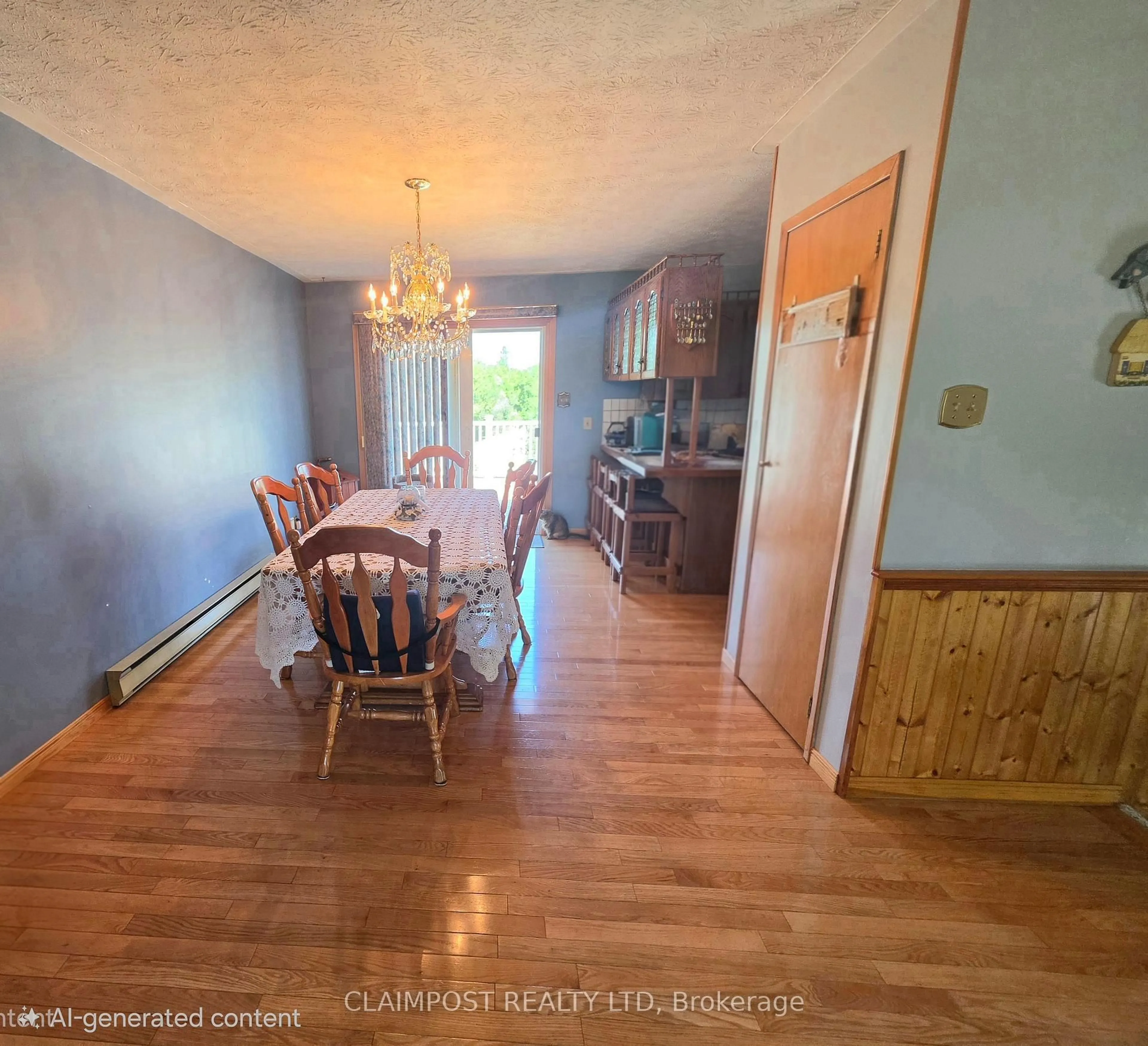 Dining room, wood/laminate floor for 2814 Dalton Rd, Timmins Ontario P4N 7C2