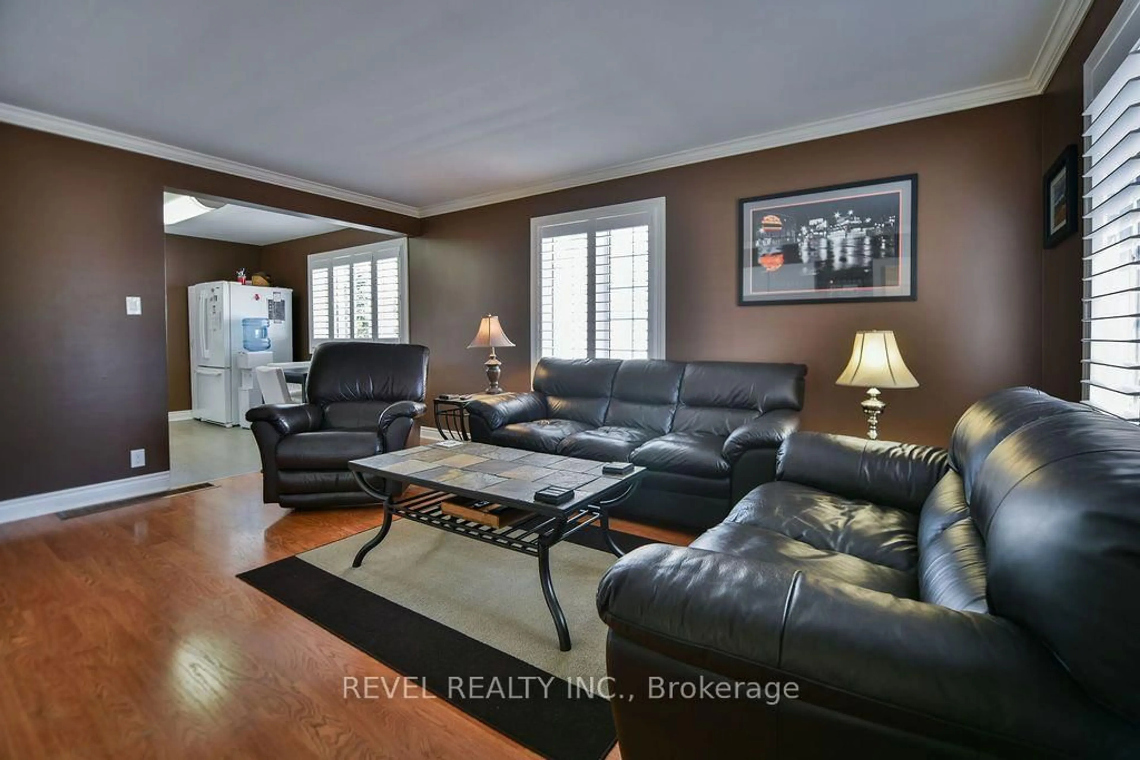 Living room with furniture, unknown for 511 Pine St, Timmins Ontario P4N 6L9