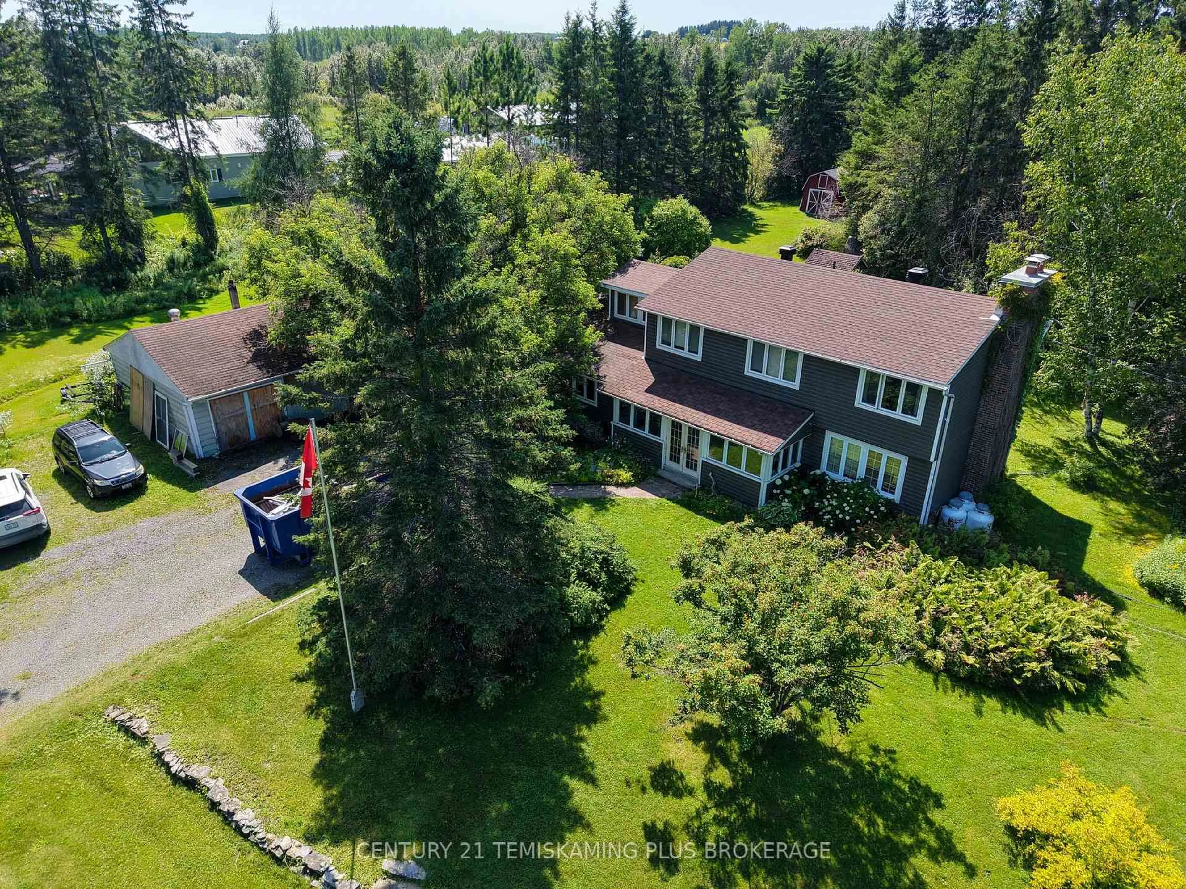 A pic from outside/outdoor area/front of a property/back of a property/a pic from drone, water/lake/river/ocean view for 474230 Kap Kig Iwan Rd, Englehart Ontario P0J 1H0
