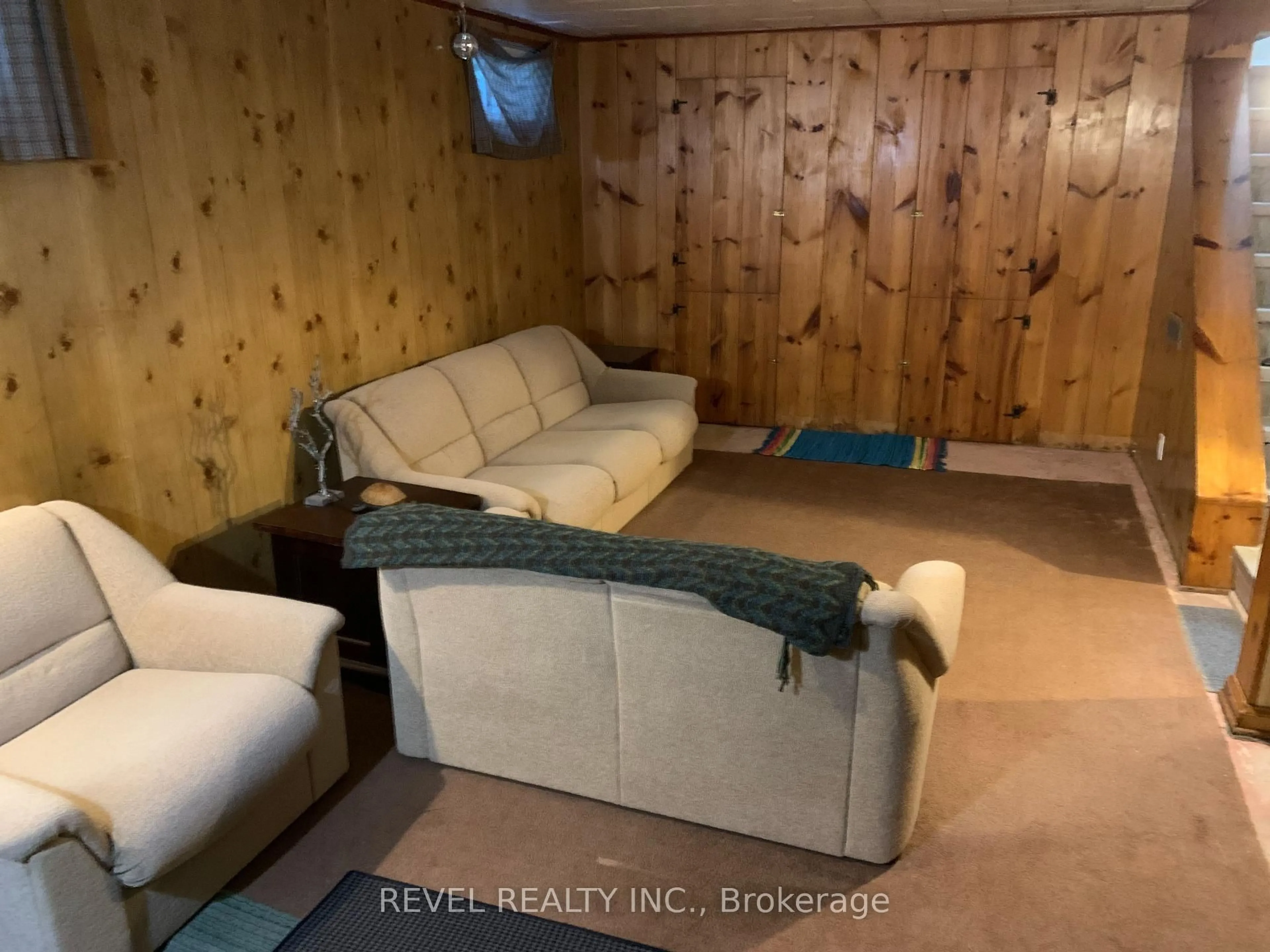 A pic of a room for 427 Harmony St, Timmins Ontario P4N 7A4