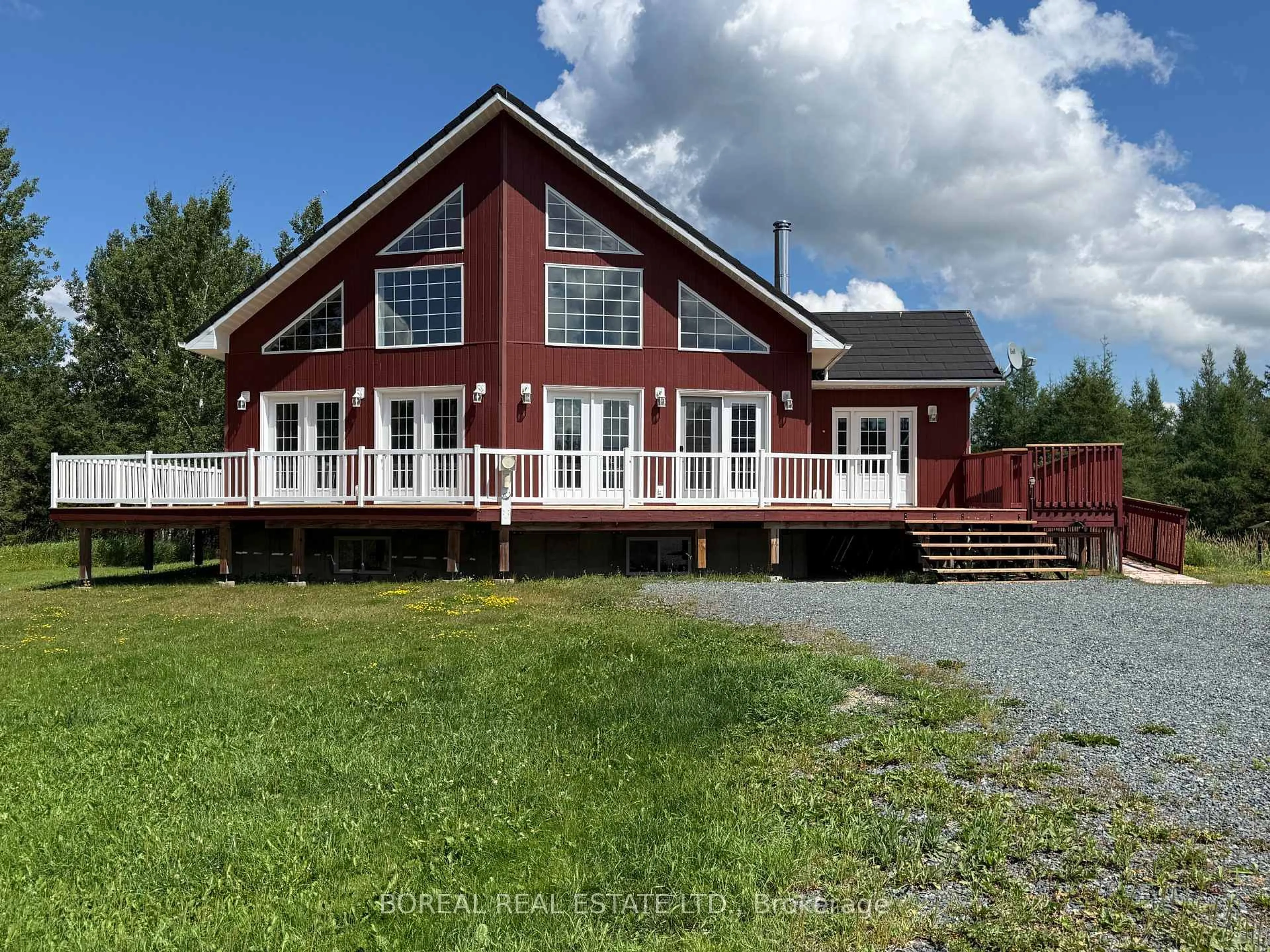 A pic from outside/outdoor area/front of a property/back of a property/a pic from drone, unknown for LT 12 CON 5 CLUTE Township, Cochrane Ontario P0L 1C0