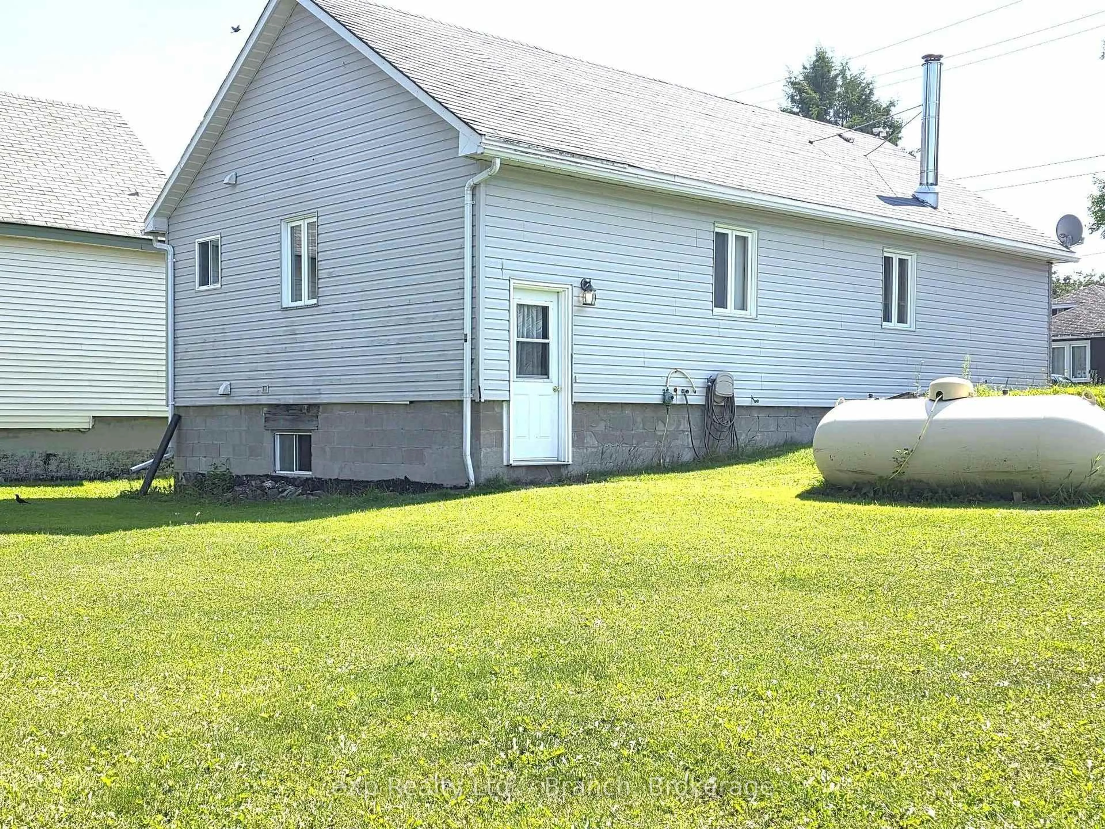 Unknown for 34 Third Ave, Kirkland Lake Ontario P0K 1L0