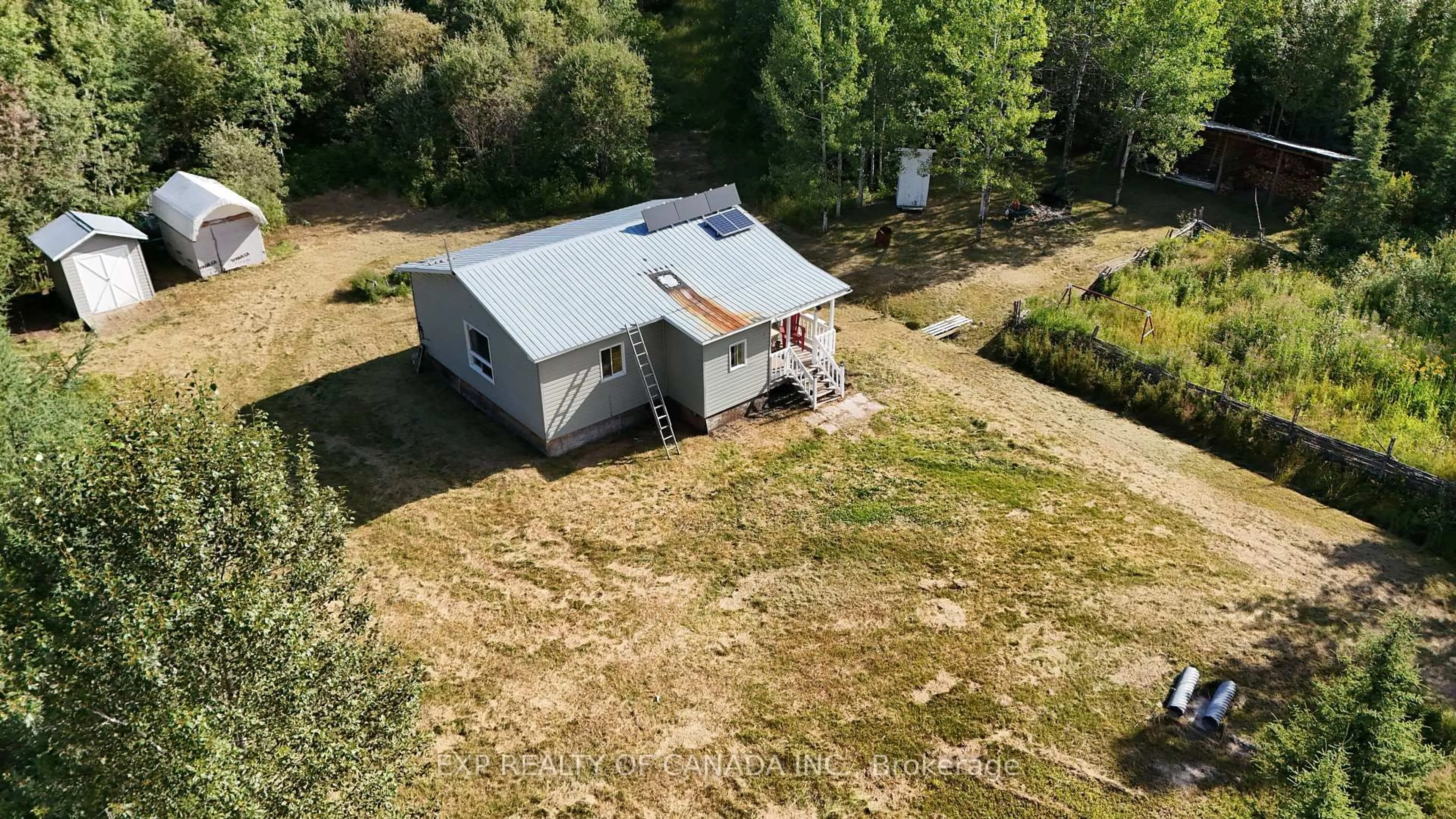 A pic from outside/outdoor area/front of a property/back of a property/a pic from drone, building for Pt Lt 9 Con 3 Concession, Cochrane Ontario P0L 1C0