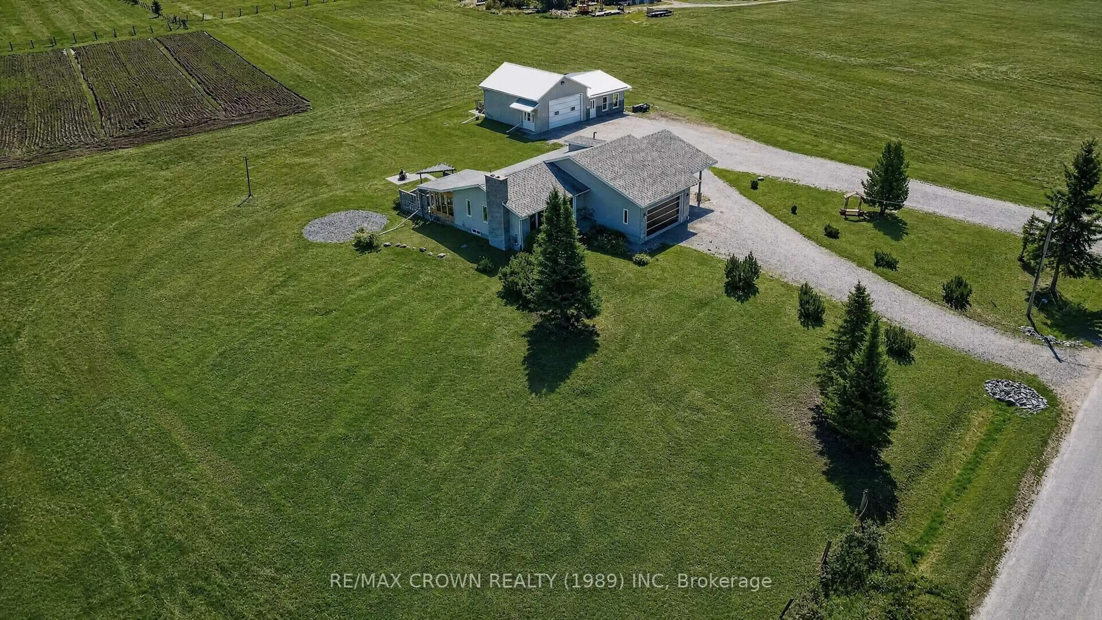 A pic from outside/outdoor area/front of a property/back of a property/a pic from drone, unknown for 53 Cloutier Rd, Hearst Ontario P0L 1N0