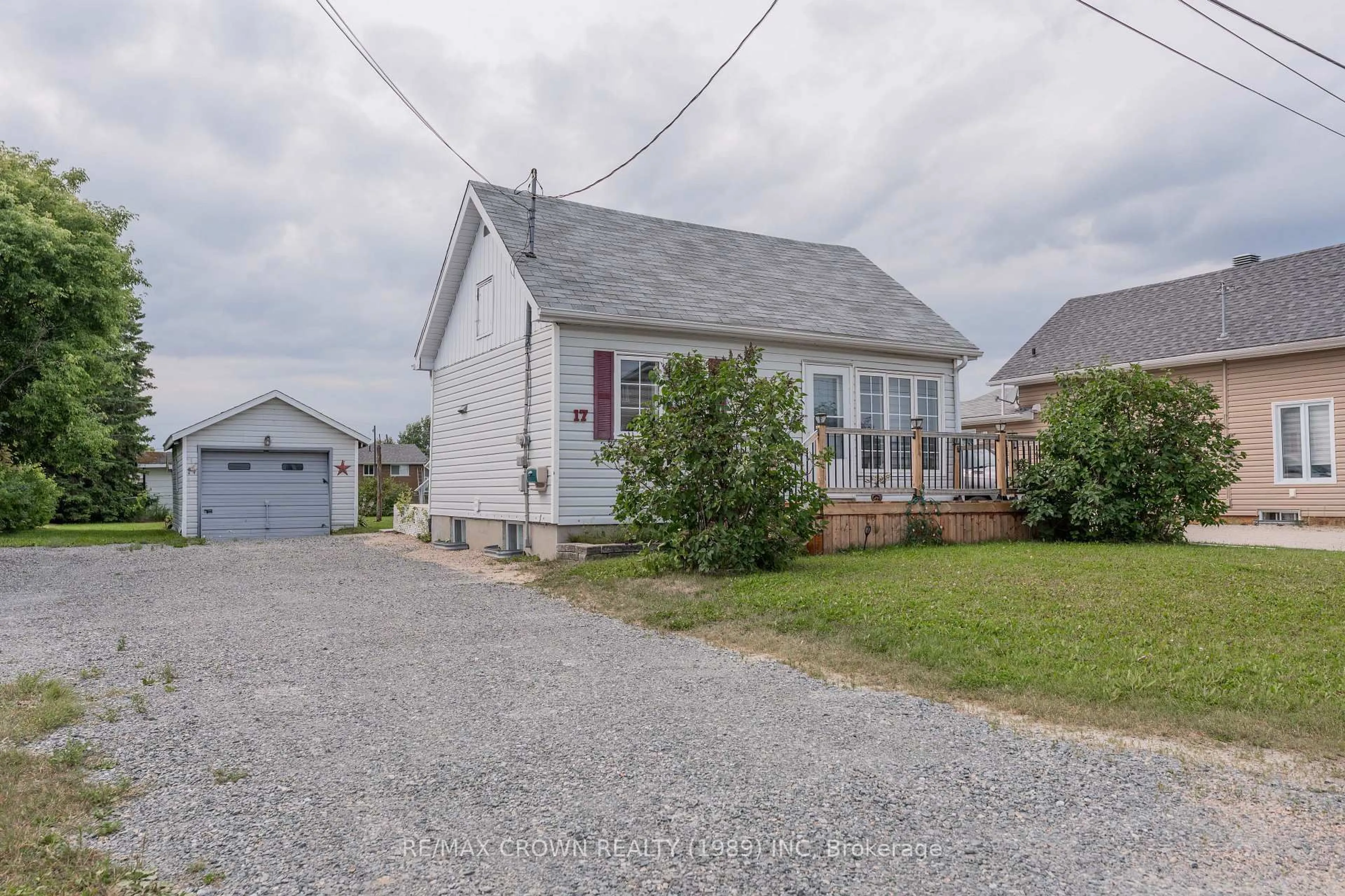 A pic from outside/outdoor area/front of a property/back of a property/a pic from drone, street for 17 Marquette Cres, Kapuskasing Ontario P5N 2K4