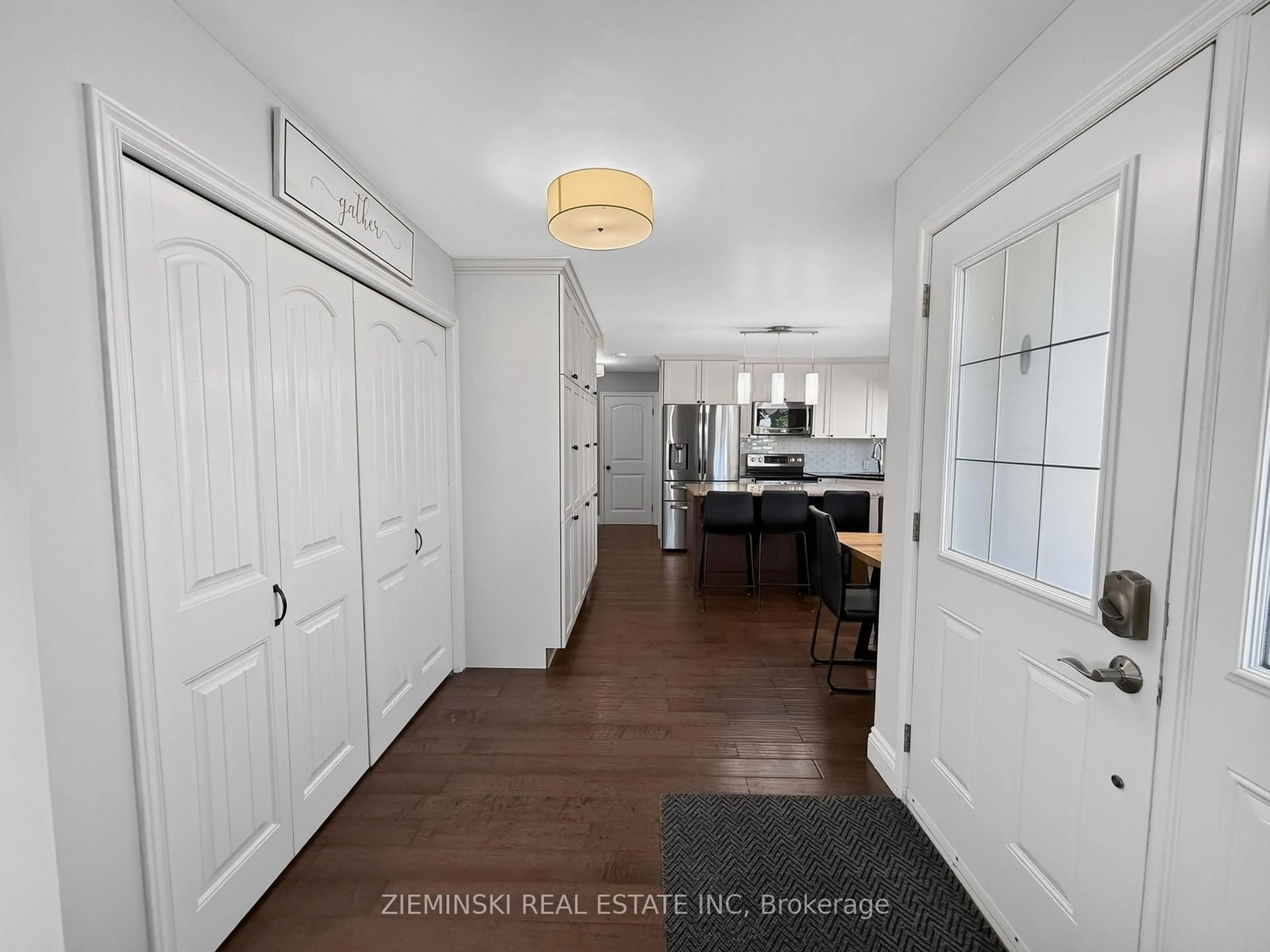 Indoor entryway for 403 Young St, Timmins Ontario P0N 1C0