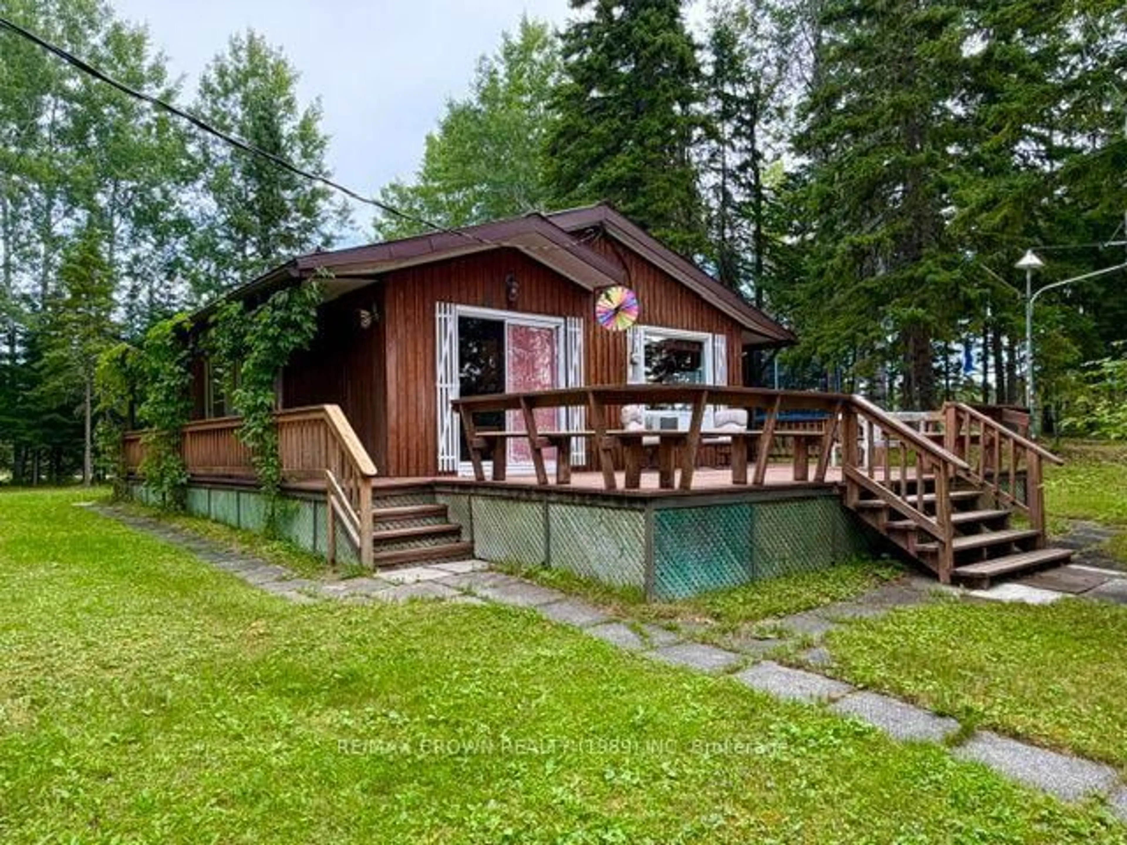 Unknown for 2 WEST BAY Rd, Hearst Ontario P0L 1N0
