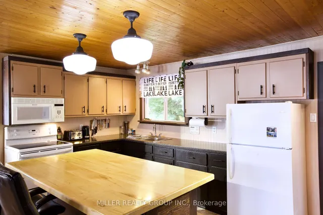 7122 Twin Lakes Rd C-3 Rd, Timiskaming 5