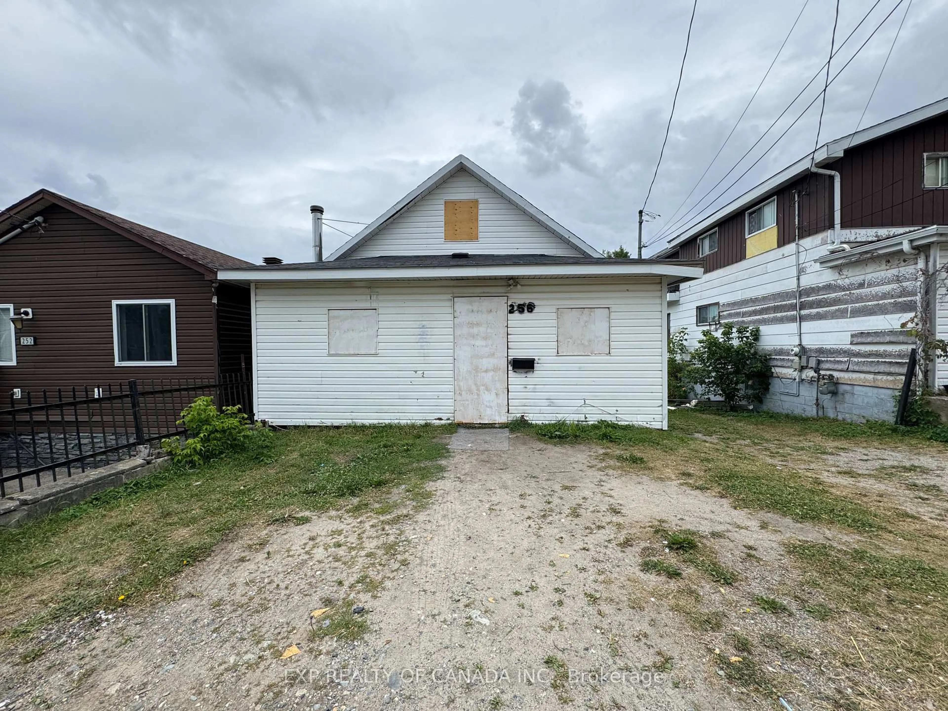 Shed for 256 Sixth Ave, Timmins Ontario P4N 5M9