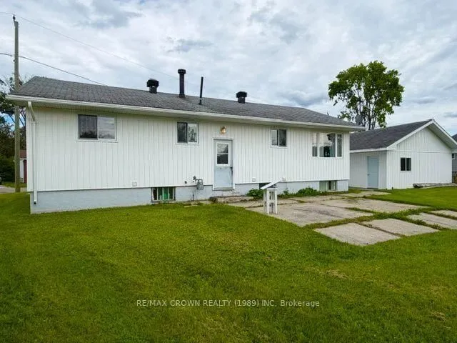 4 Niagara St, Kapuskasing 5