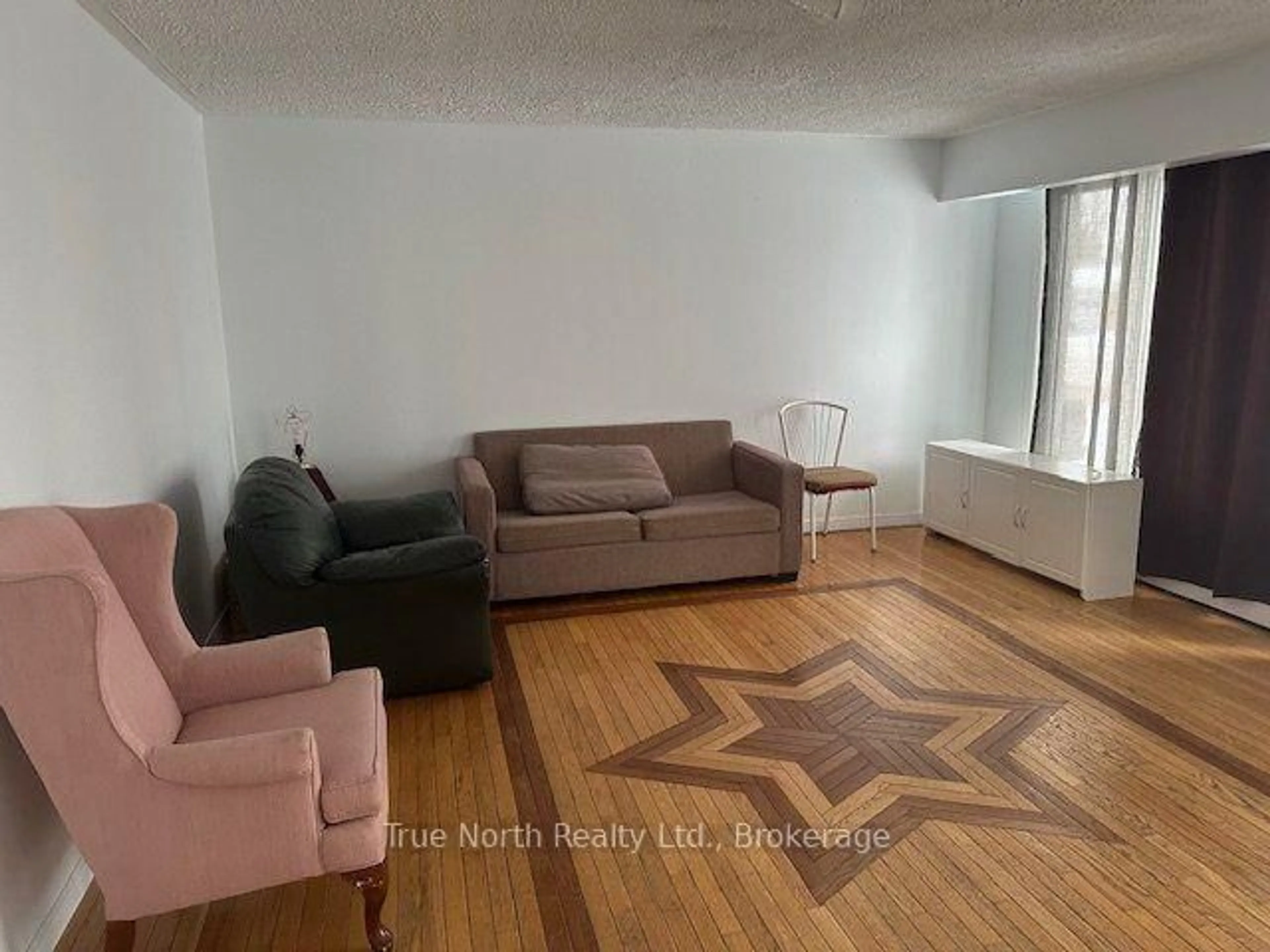 Living room with furniture, unknown for 27 Kimberly Dr, Kapuskasing Ontario P5N 1L4