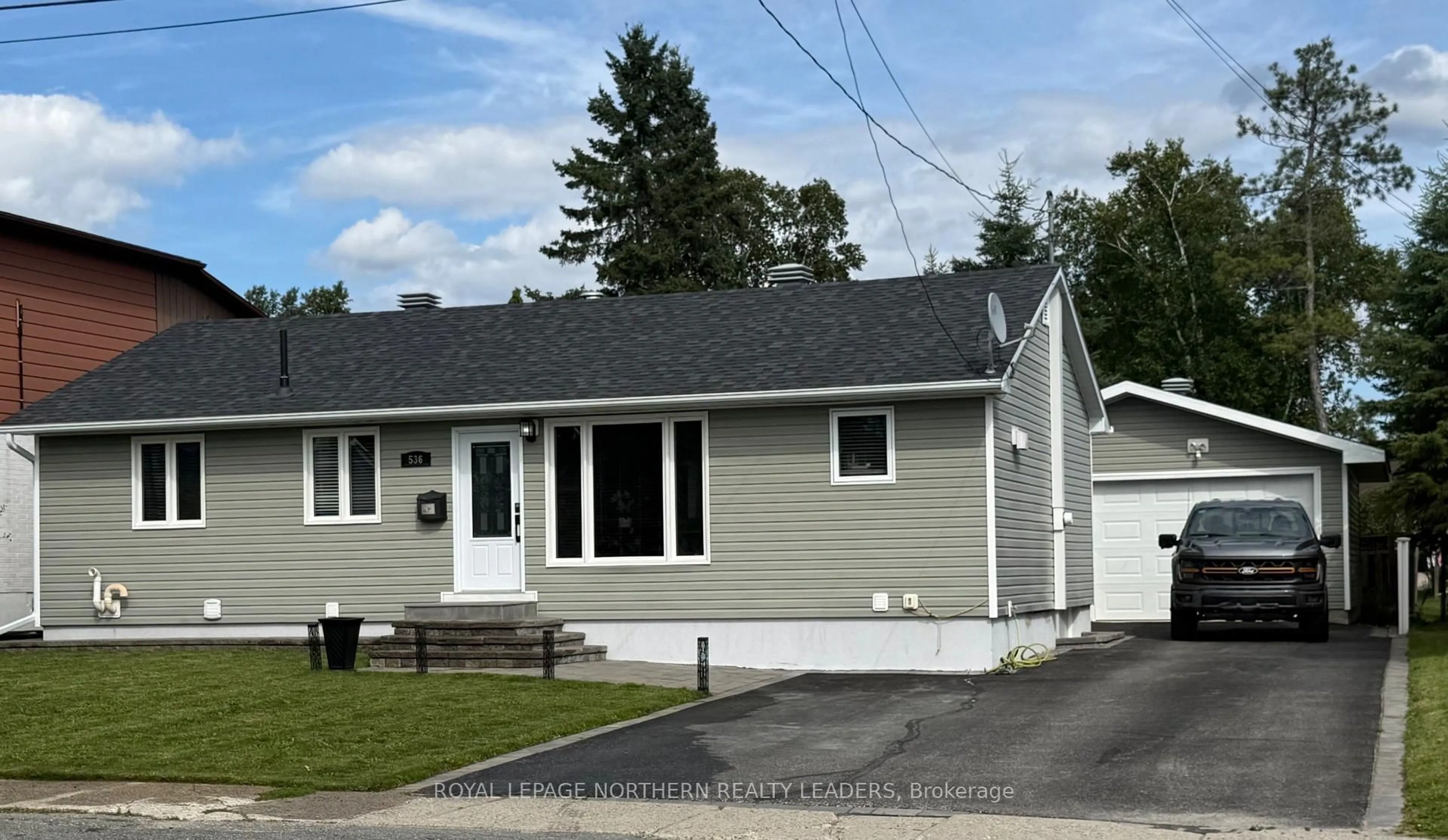 Home with vinyl exterior material, street for 536 Tamarack St, Timmins Ontario P4N 6R9