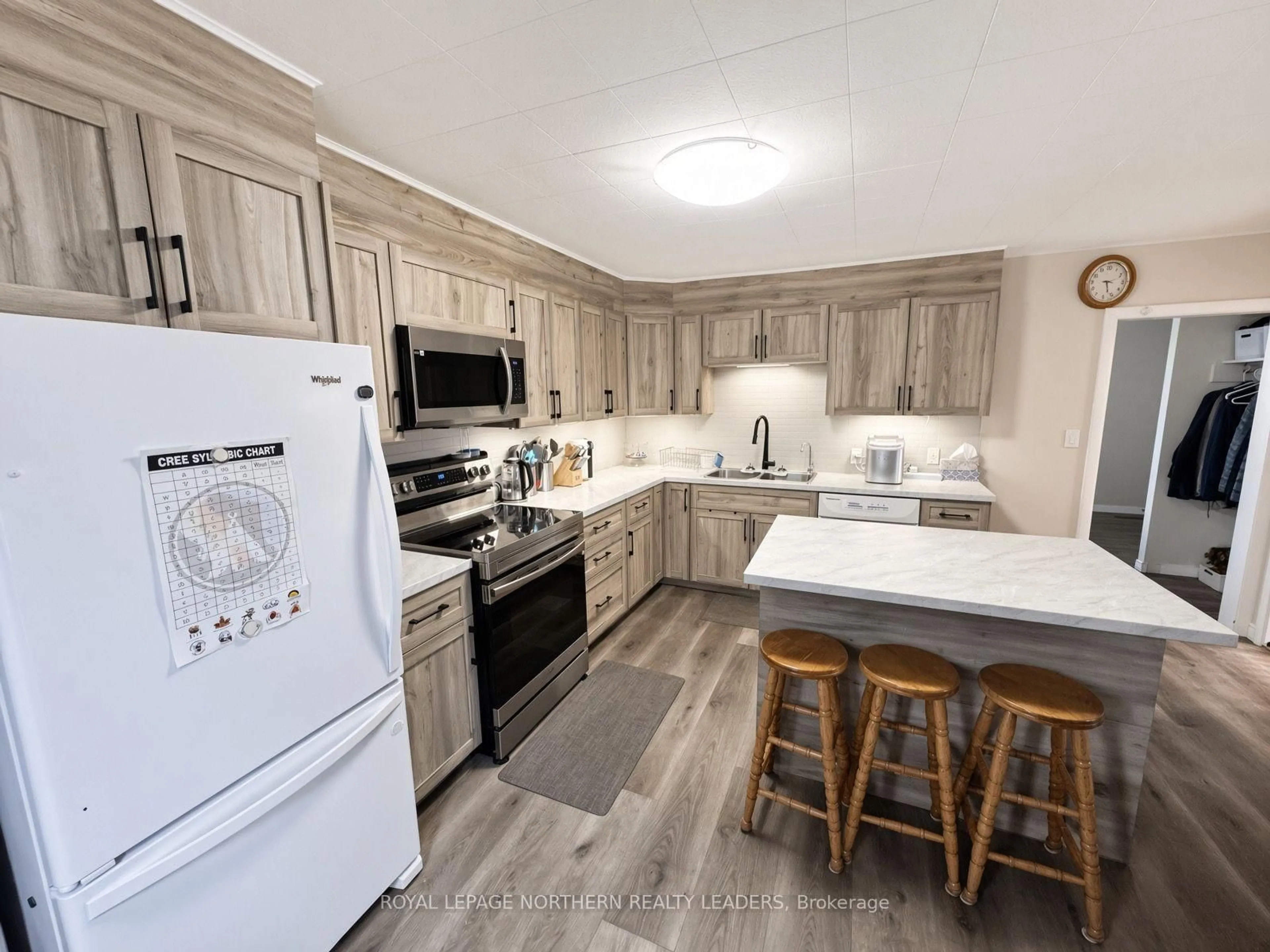 Open concept kitchen, unknown for 53 Columbus Ave, Timmins Ontario P4N 3H2