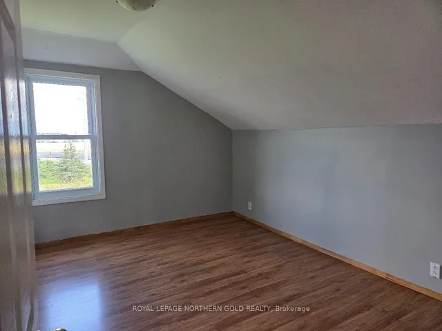113 Tenth Ave, Armstrong 4