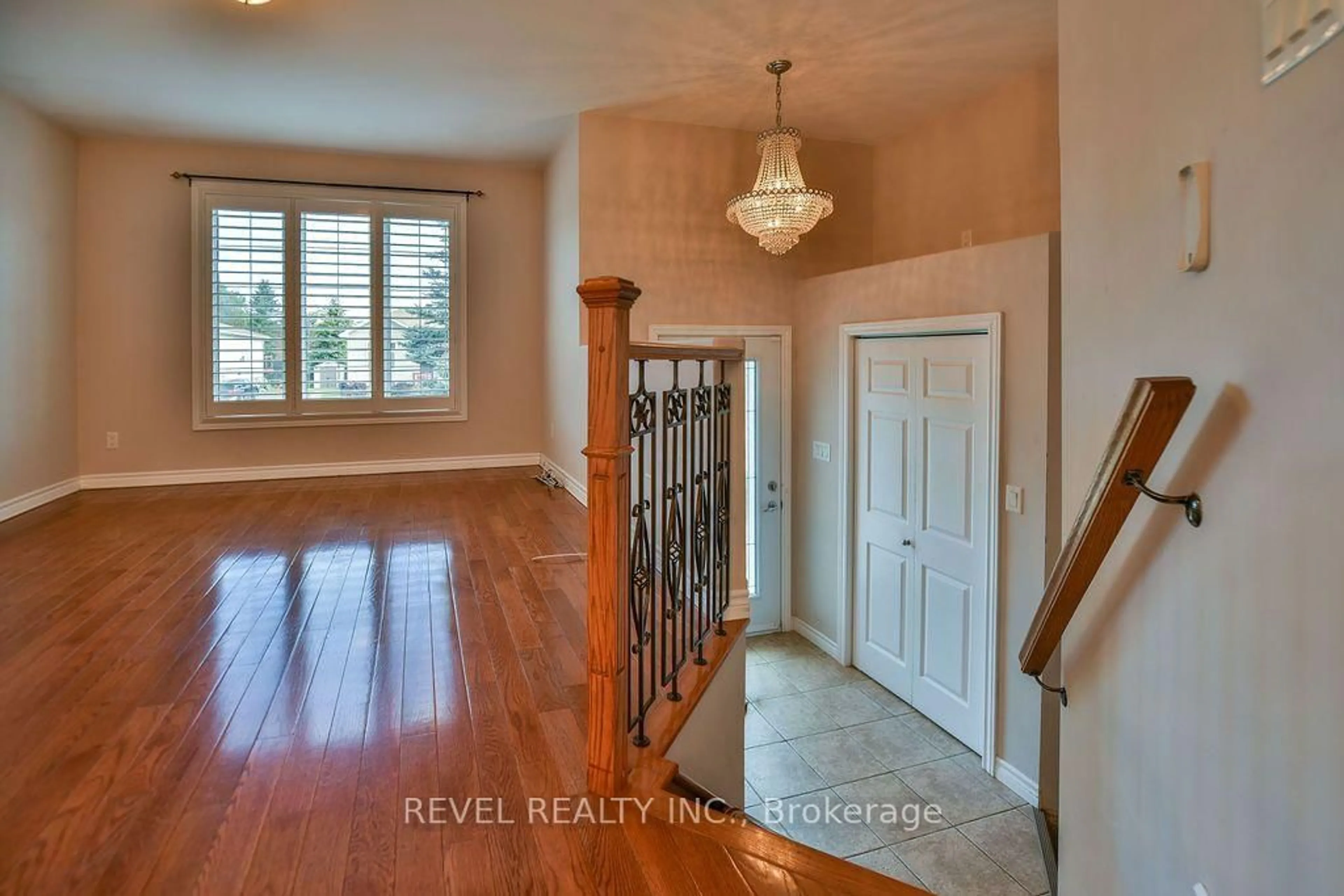 Indoor entryway for 73 Jv Bonhomme Blvd, Timmins Ontario P4P 0A2