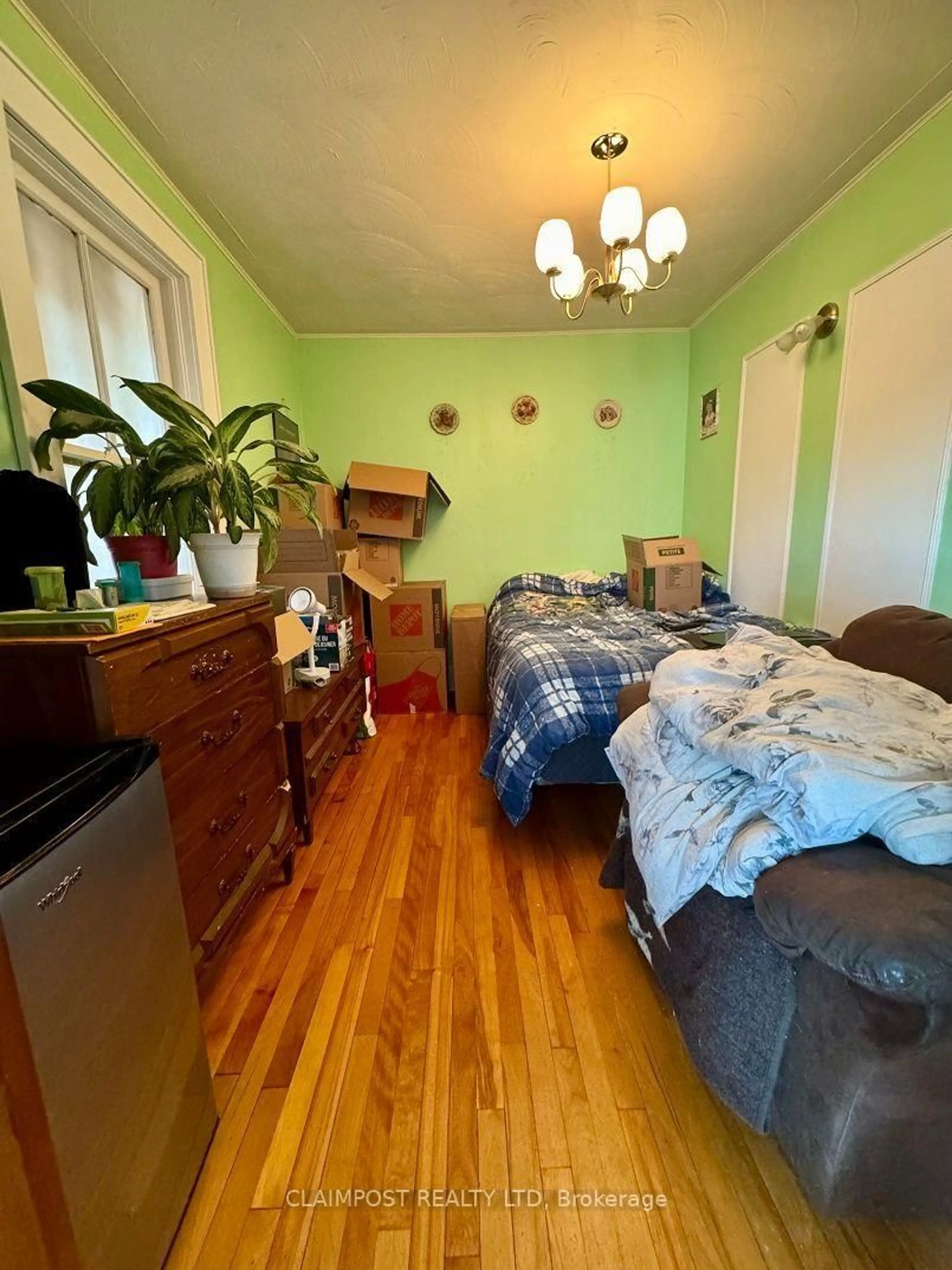A pic of a room for 164 Pine St, Timmins Ontario P4N 6L1