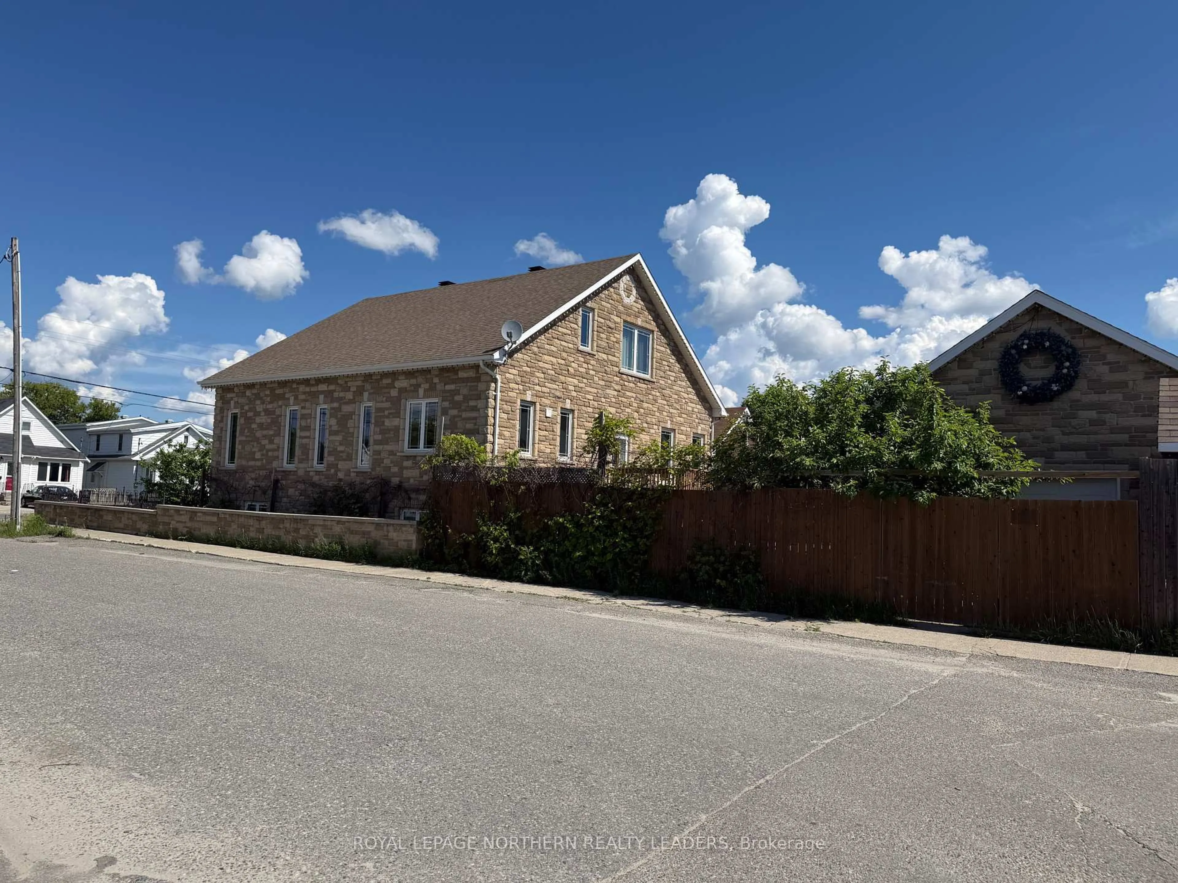 A pic from outside/outdoor area/front of a property/back of a property/a pic from drone, street for 268 Toke St, Timmins Ontario P4N 6V1