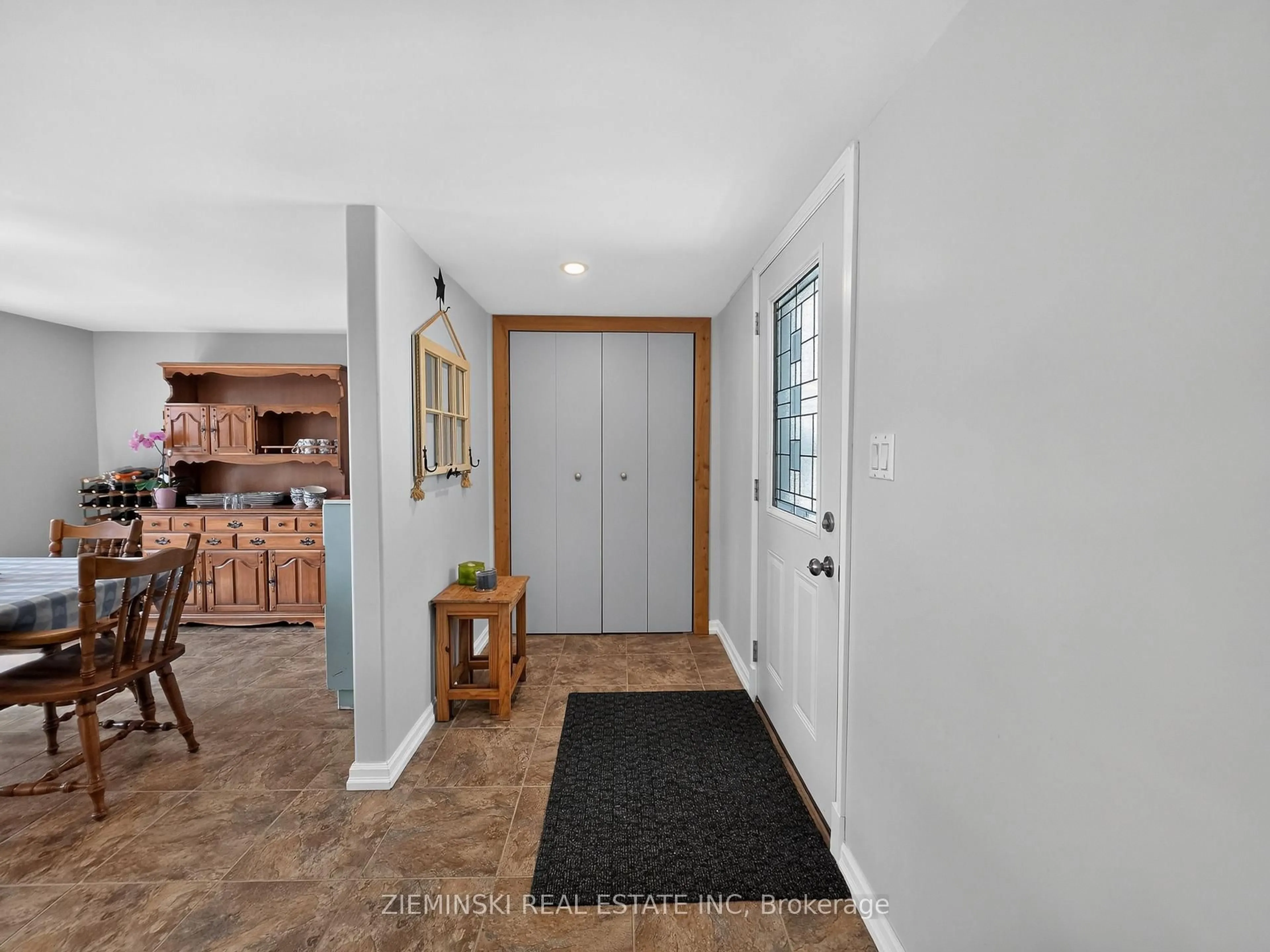 Indoor entryway for #6 Road E Munro Lake Rd, Black River-Matheson Ontario P0K 1N0