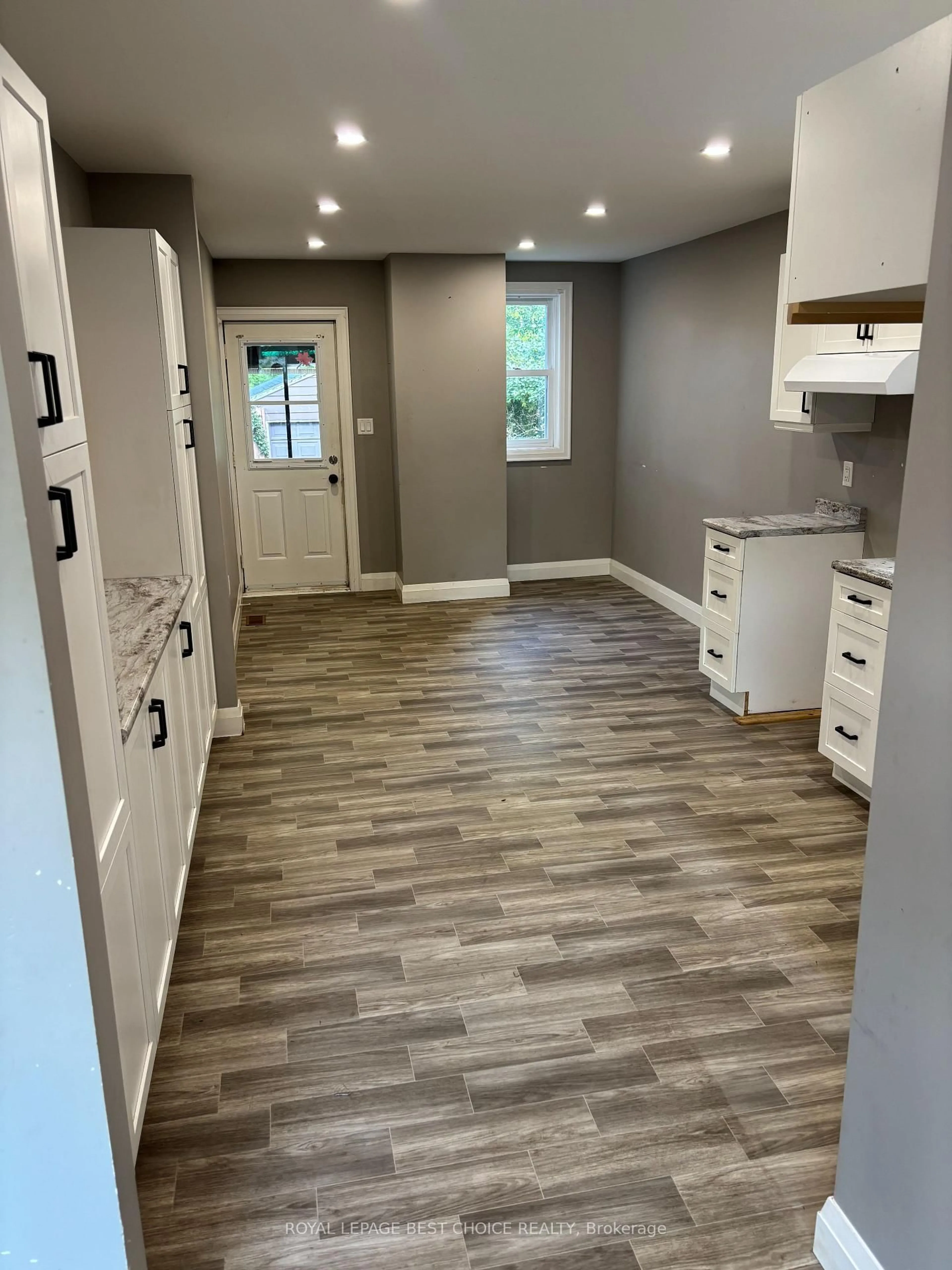 Indoor entryway for 73 Galena St, Cobalt Ontario P0J 1C0
