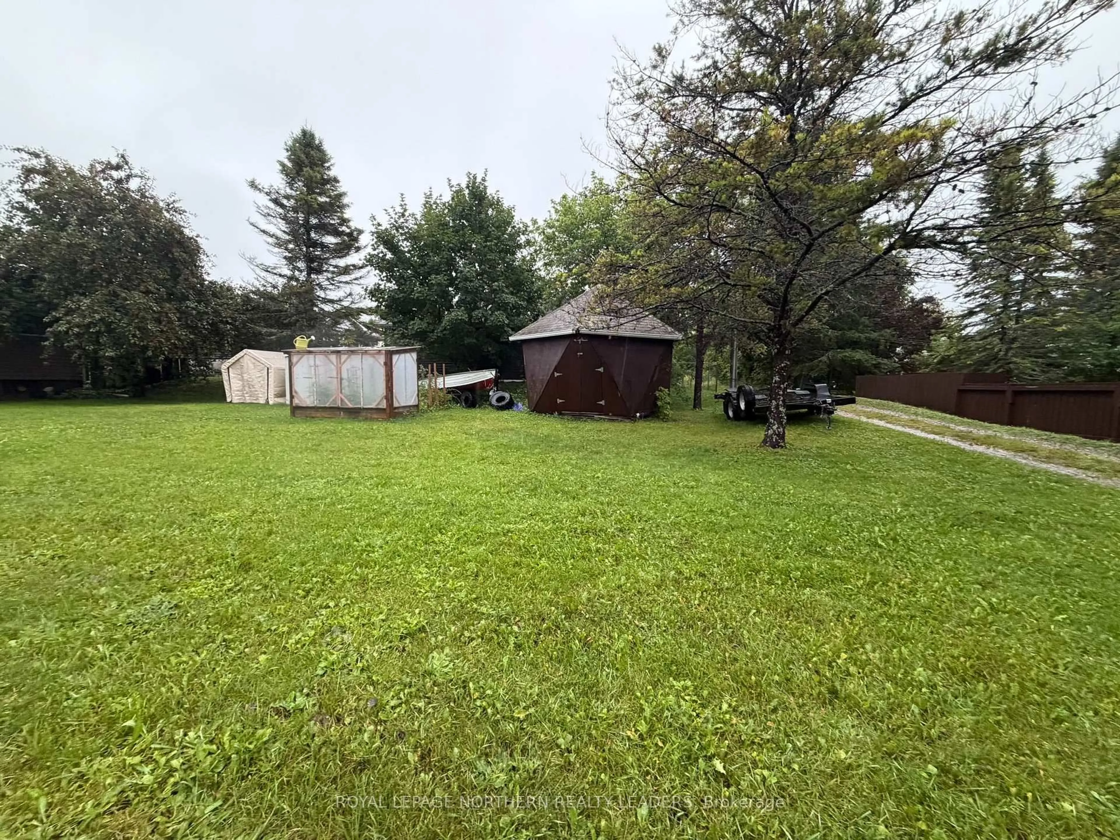 A pic from outside/outdoor area/front of a property/back of a property/a pic from drone, unknown for 291 Fifteenth Ave, Cochrane Ontario P0L 1C0